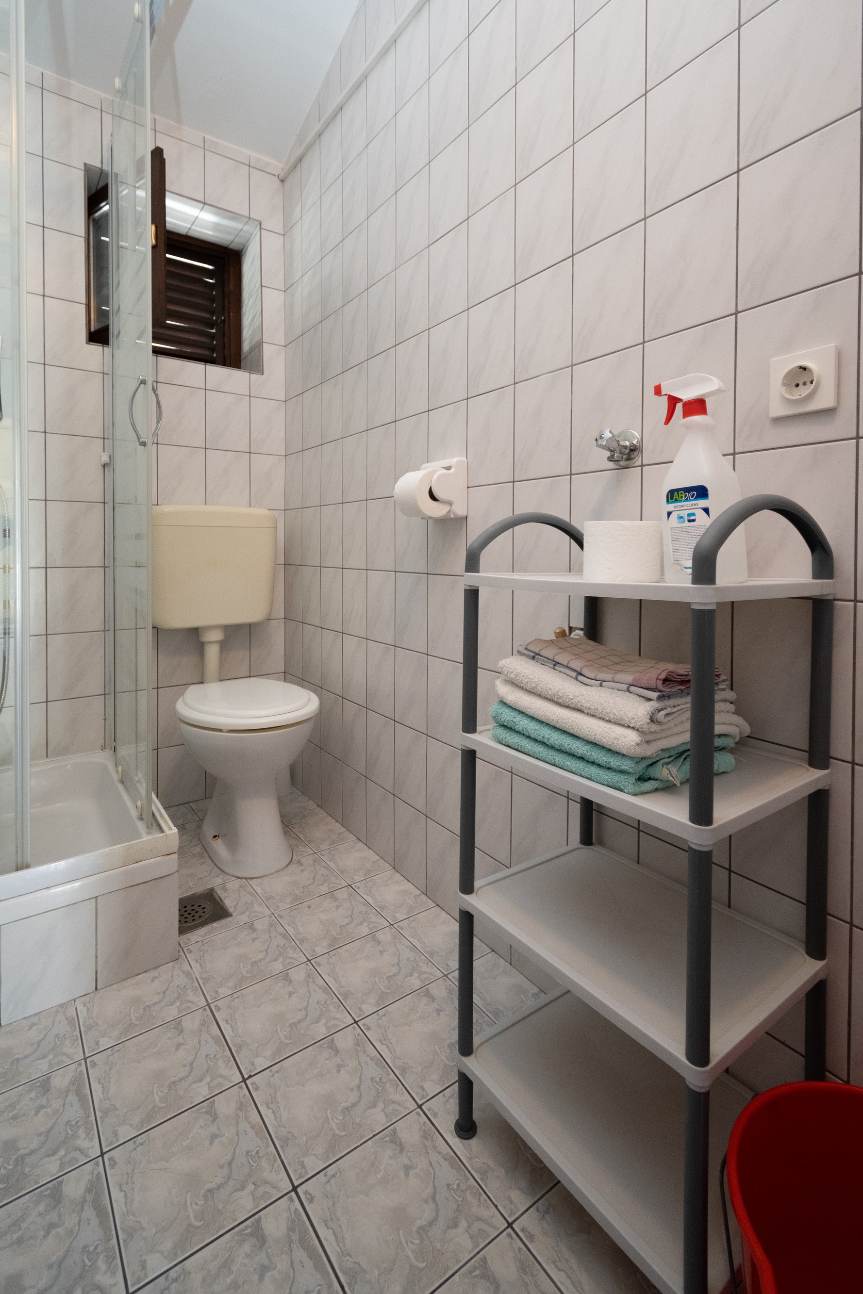 One bedroom apartment with terrace Vir  A-b
