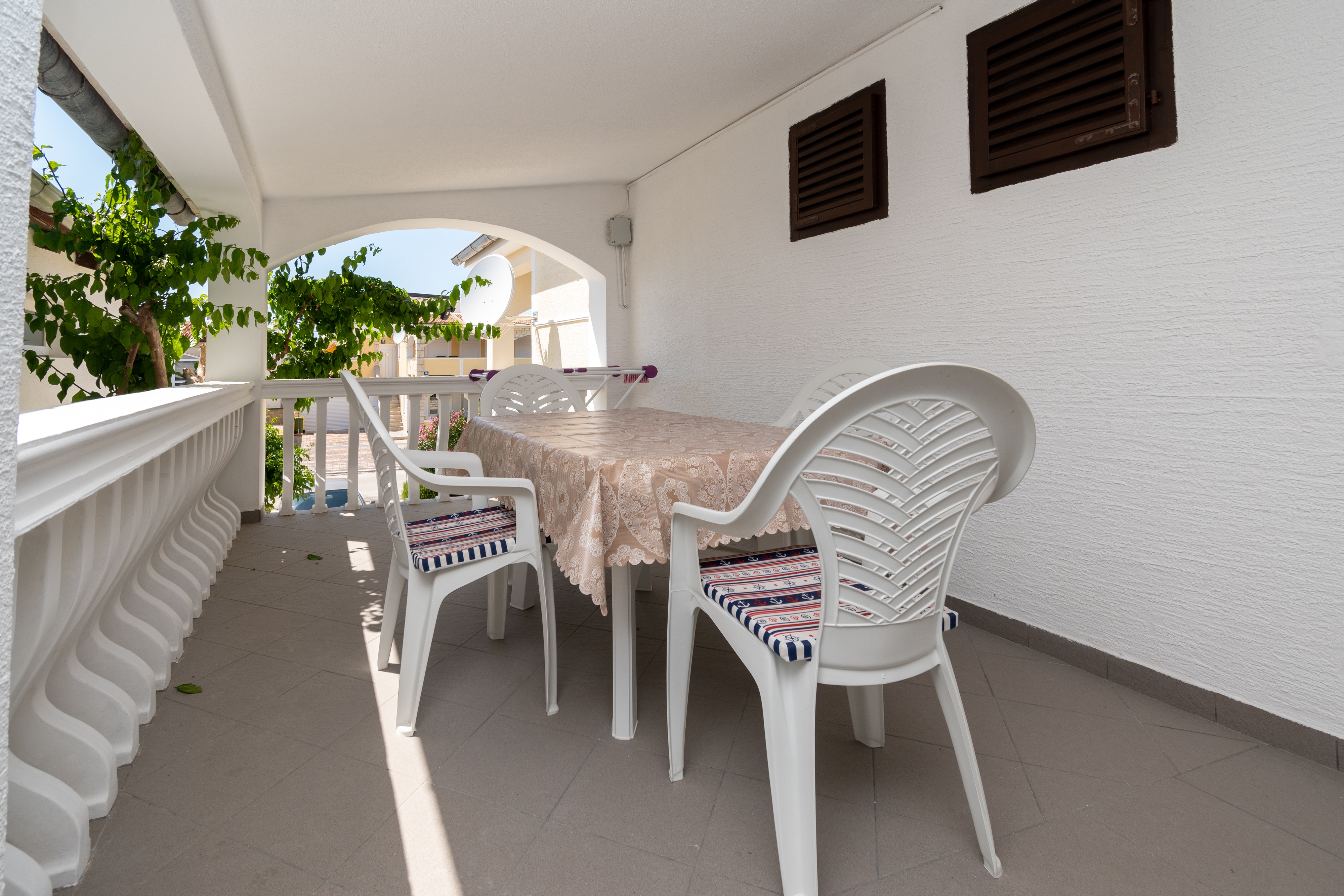 One bedroom apartment with terrace Vir  A-b