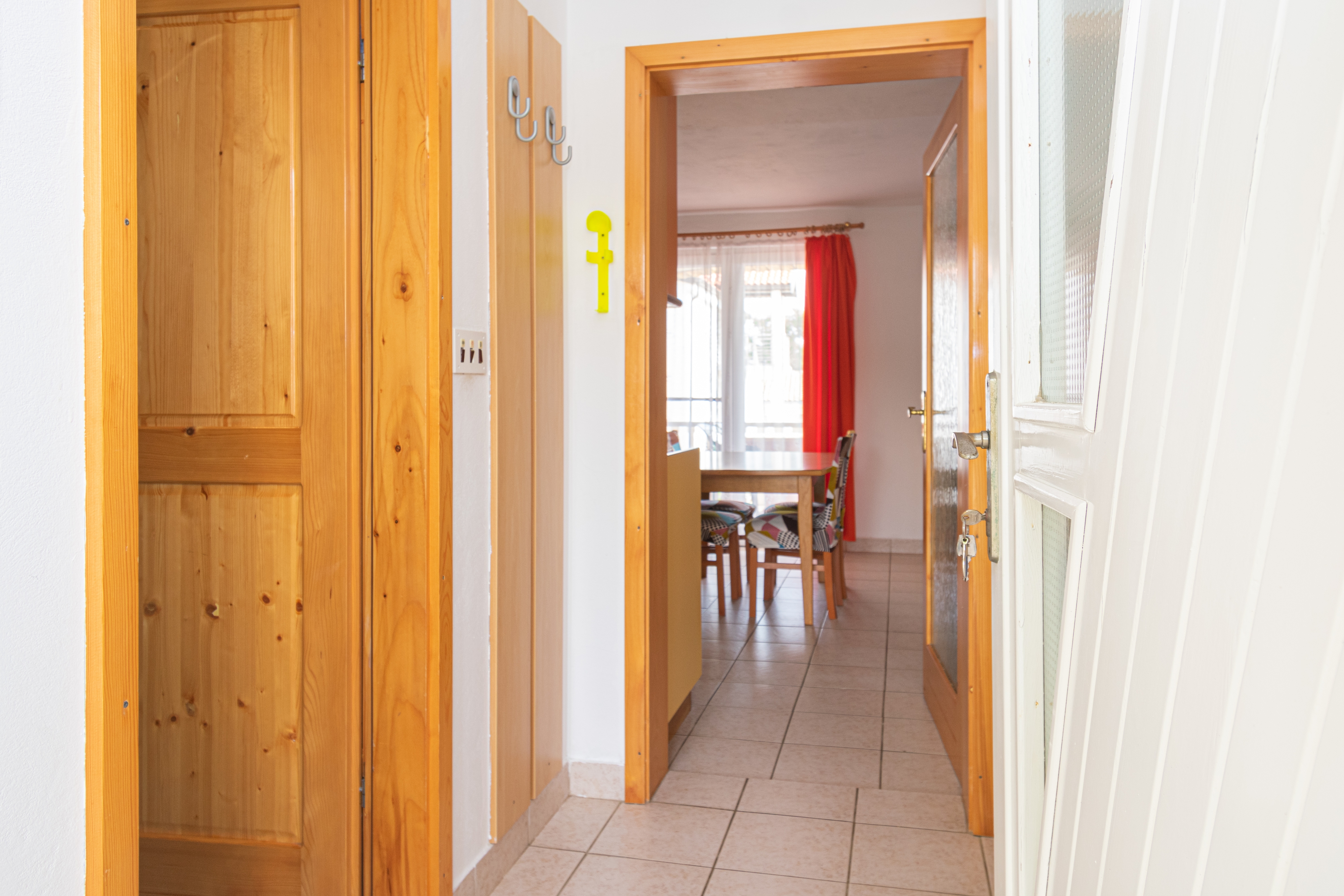Two bedroom apartment with balcony and sea view Vir - Kozjak, Vir  A-a