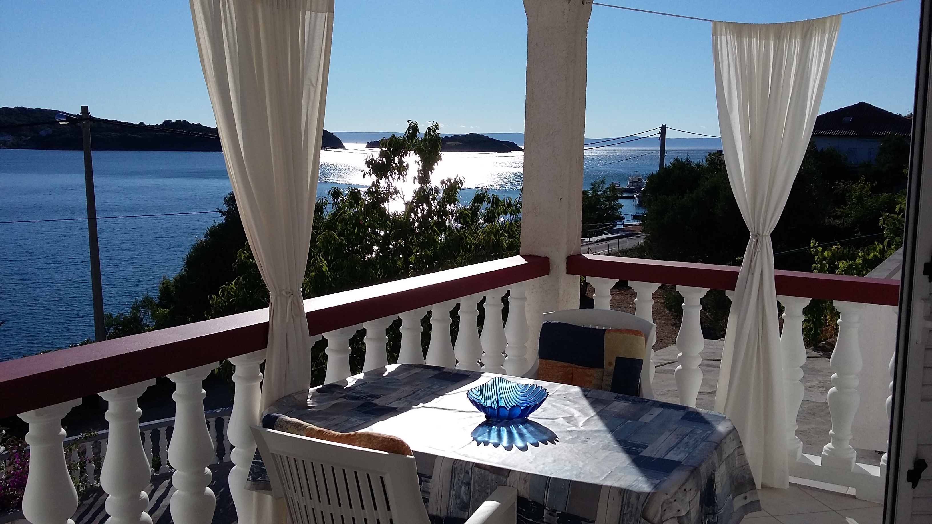 Two bedroom apartment near beach Supetarska Draga - Gornja, Rab (A-2016-b)