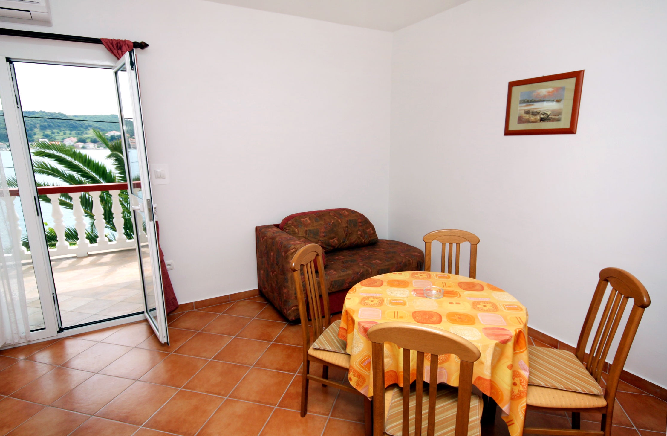 One bedroom apartment near beach Supetarska Draga - Gornja, Rab (A-2016-c) One bedroom apartment near beach Supetarska Draga - Gornja, Rab (A-2016-c)