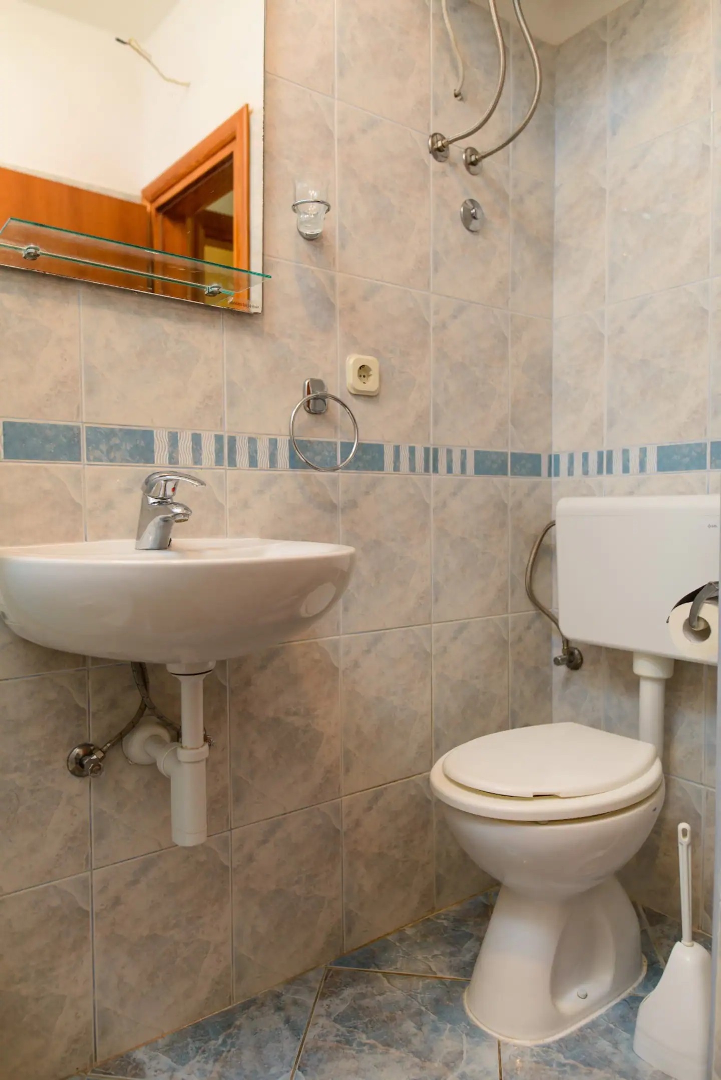 Two bedroom apartment with terrace and sea view Mavarštica, Čiovo  A-a