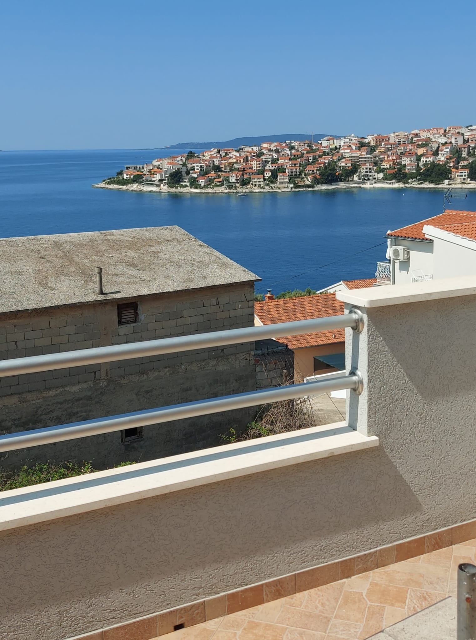 Two bedroom apartment with balcony and sea view Mavarštica, Čiovo  A-b