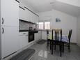 Jídelna Lopar, Jídelna v ubytování typu apartment, WiFi.