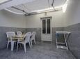 Terasa Lopar, Terasa v ubytování typu apartment, WiFi.