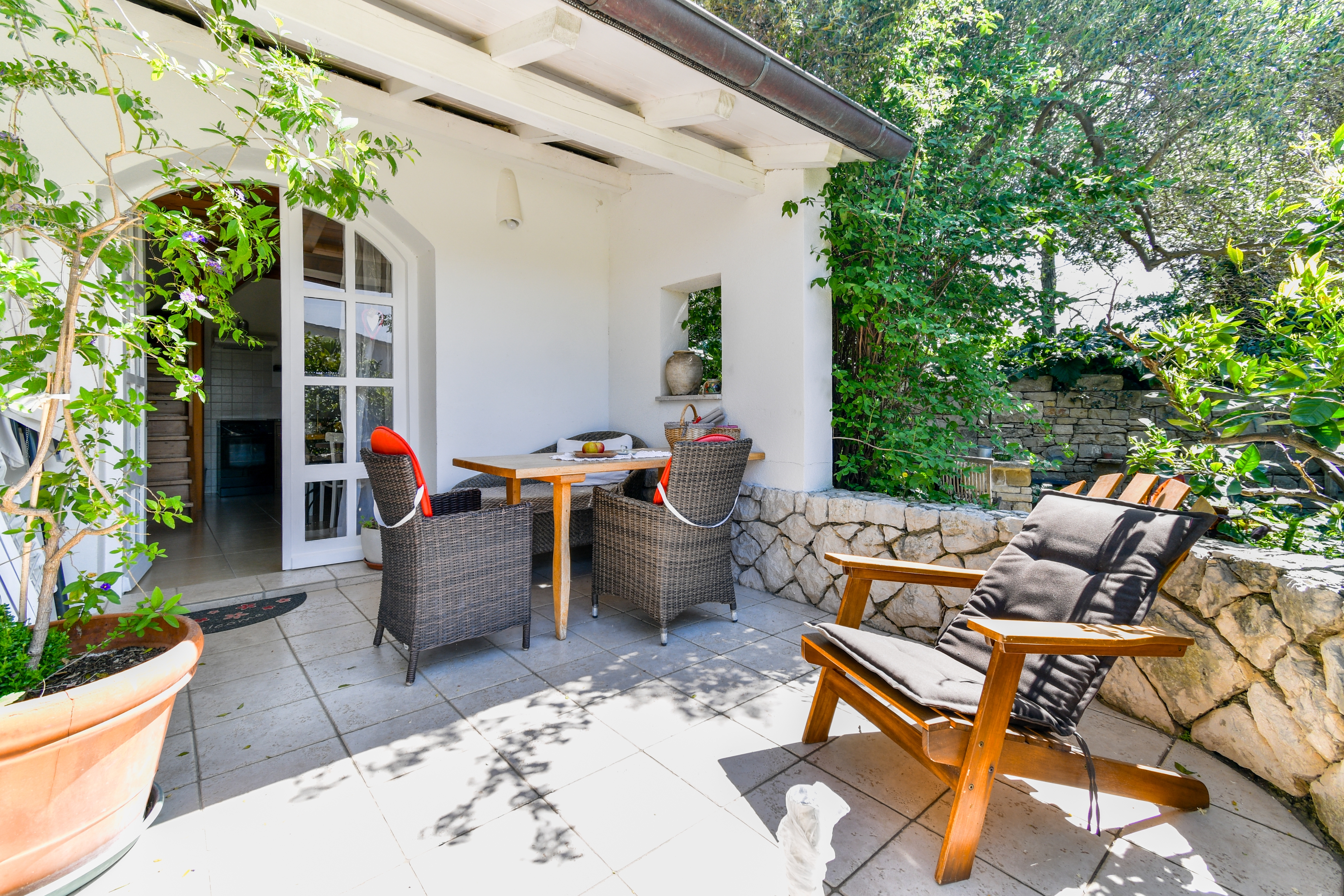 Two bedroom apartment with terrace Barbat, Rab (A-20170-a) Two bedroom apartment with terrace Barbat, Rab (A-20170-a)