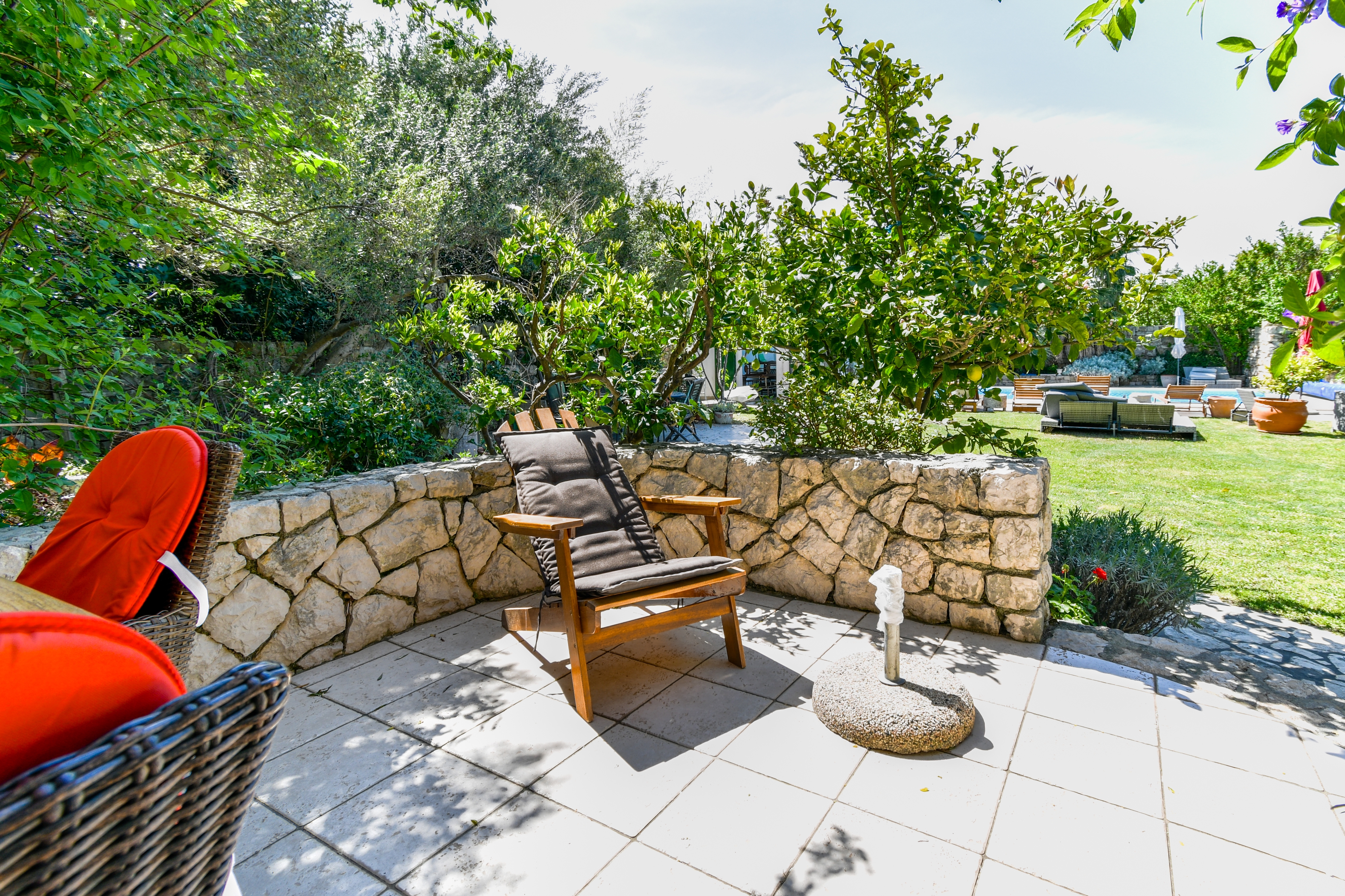 Two bedroom apartment with terrace Barbat, Rab  A-a