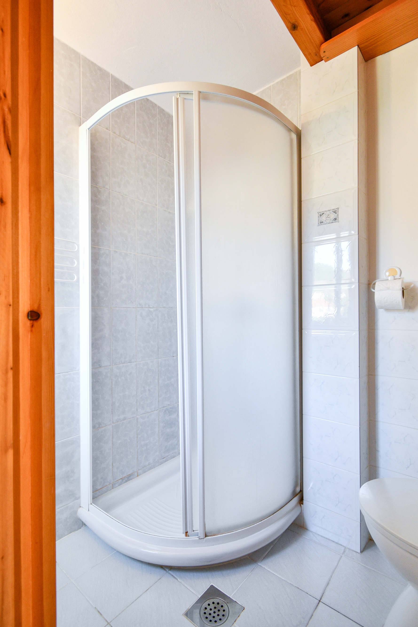 Two bedroom apartment with terrace Barbat, Rab  A-b