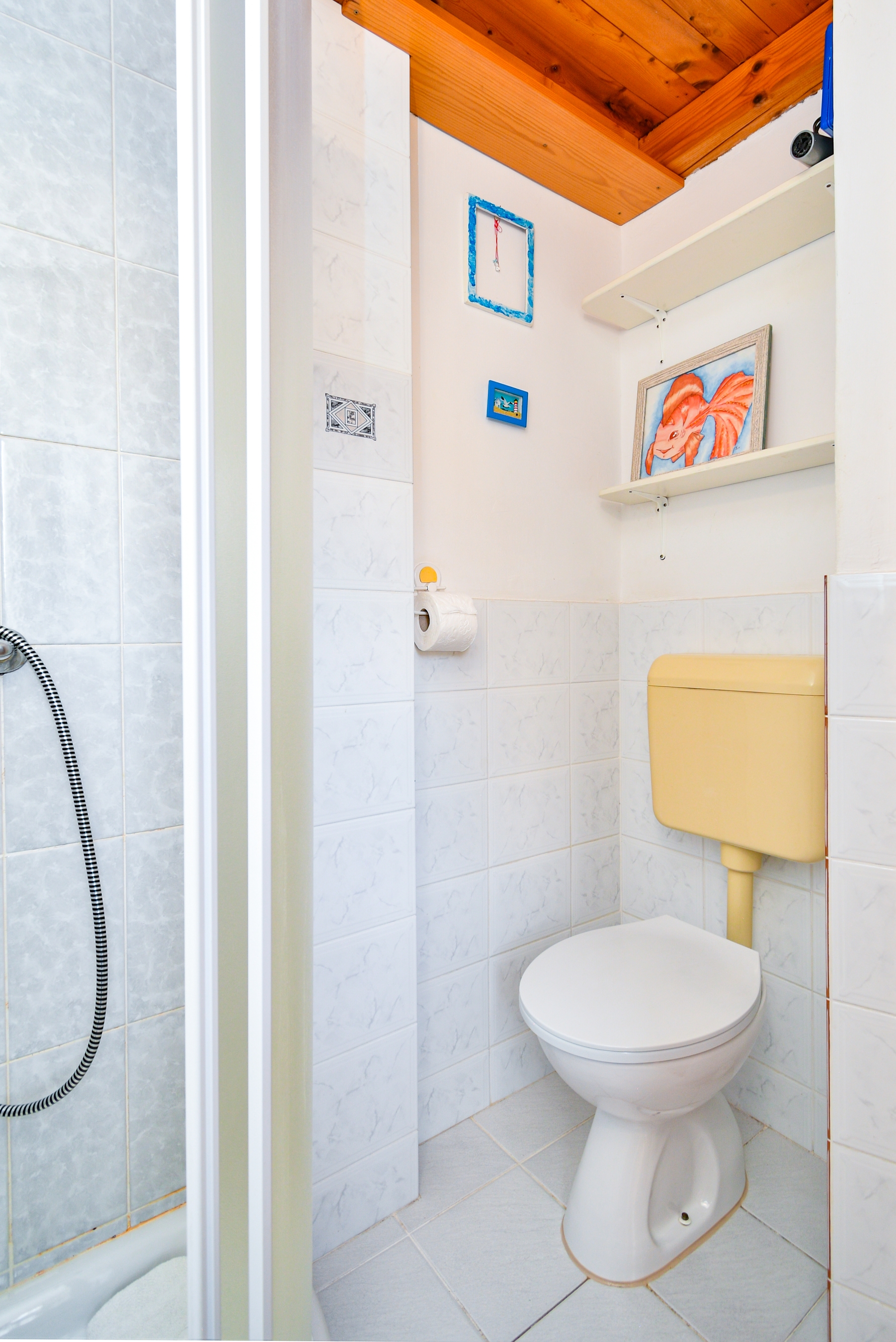 Two bedroom apartment with terrace Barbat, Rab  A-b
