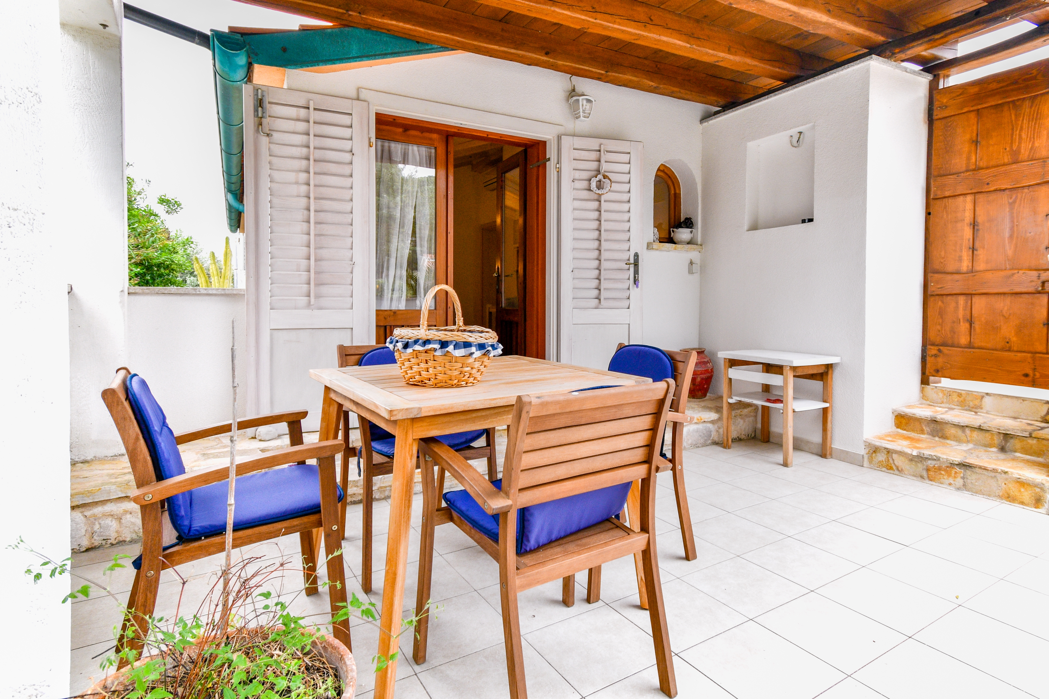 Two bedroom apartment with terrace Barbat, Rab  A-c