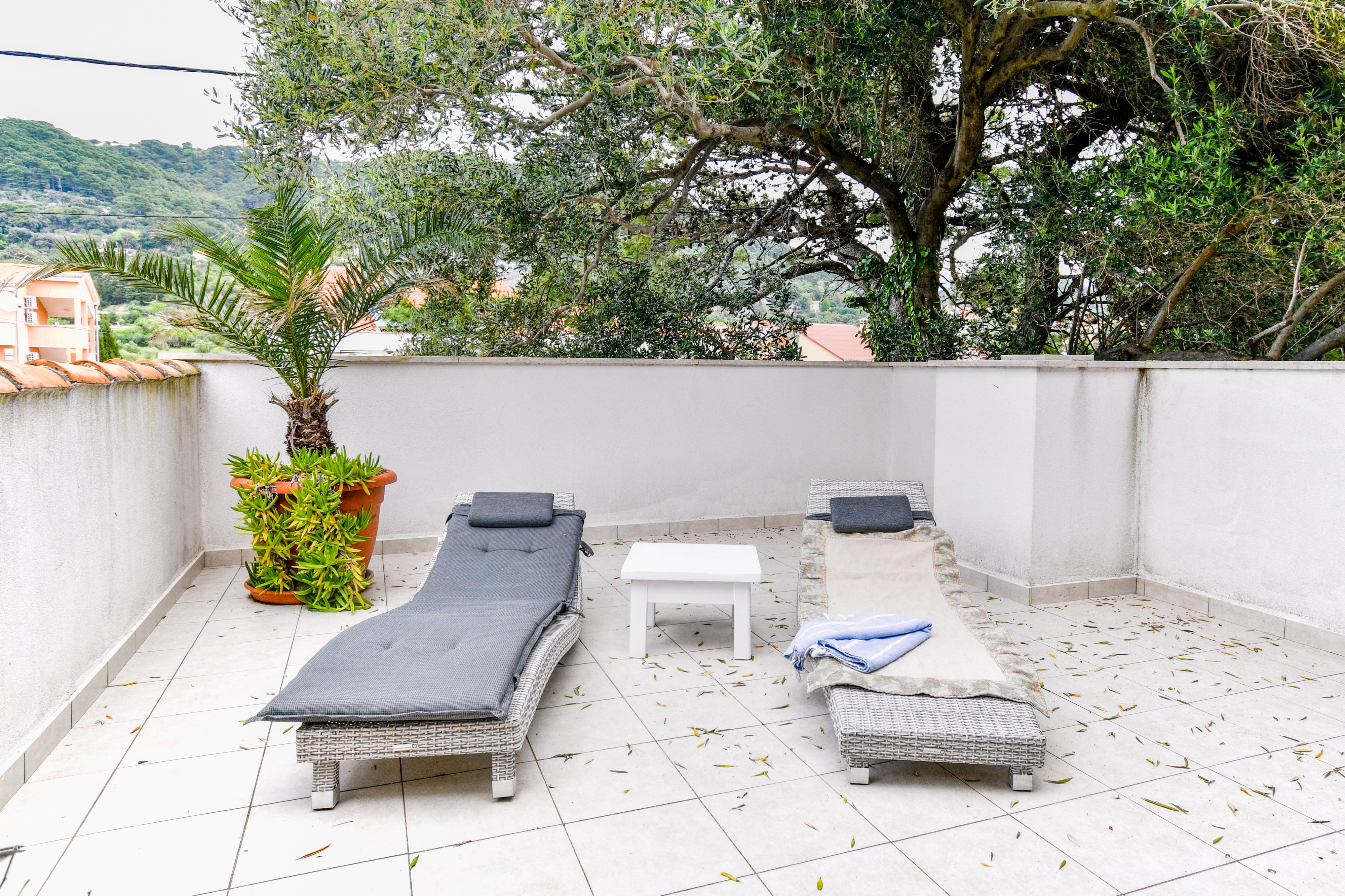 Two bedroom apartment with terrace Barbat, Rab  A-c