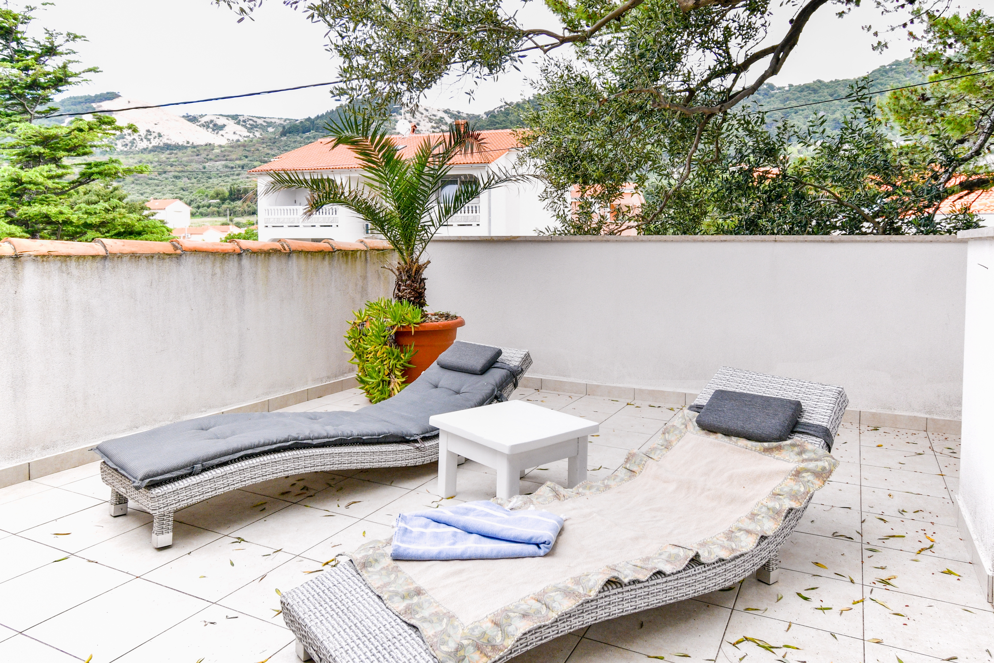 Two bedroom apartment with terrace Barbat, Rab  A-c