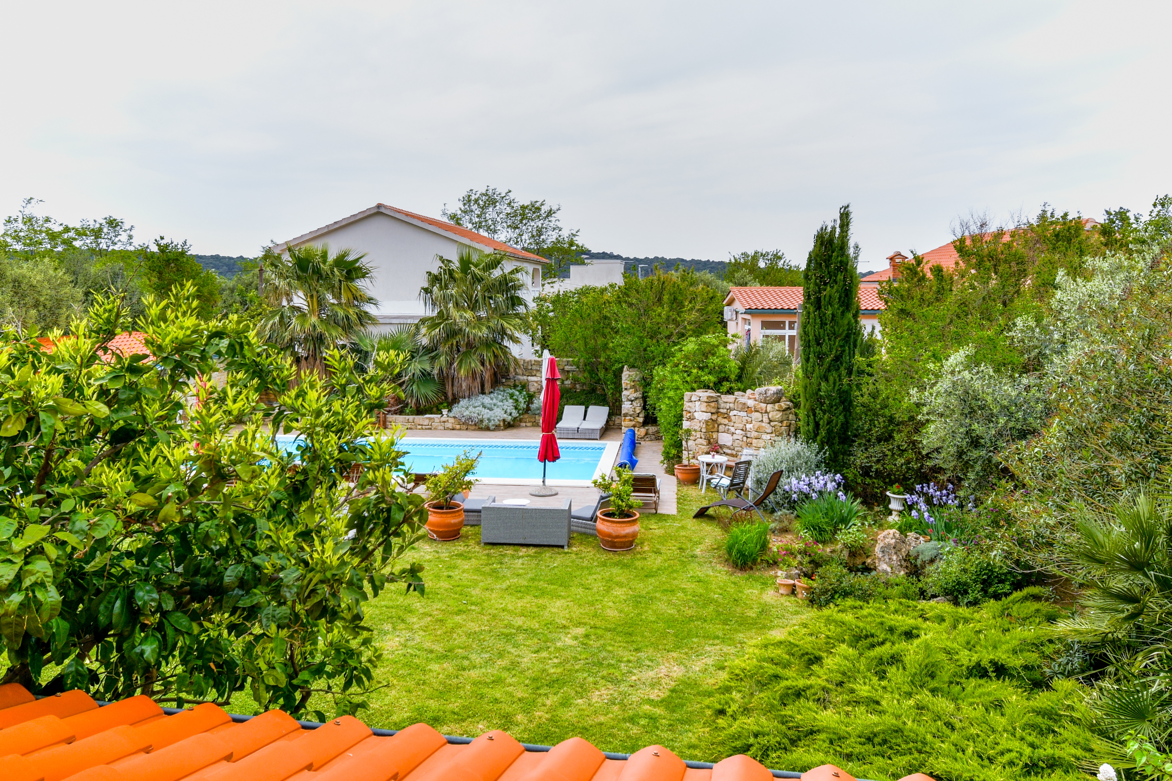 Two bedroom apartment with terrace Barbat, Rab  A-e