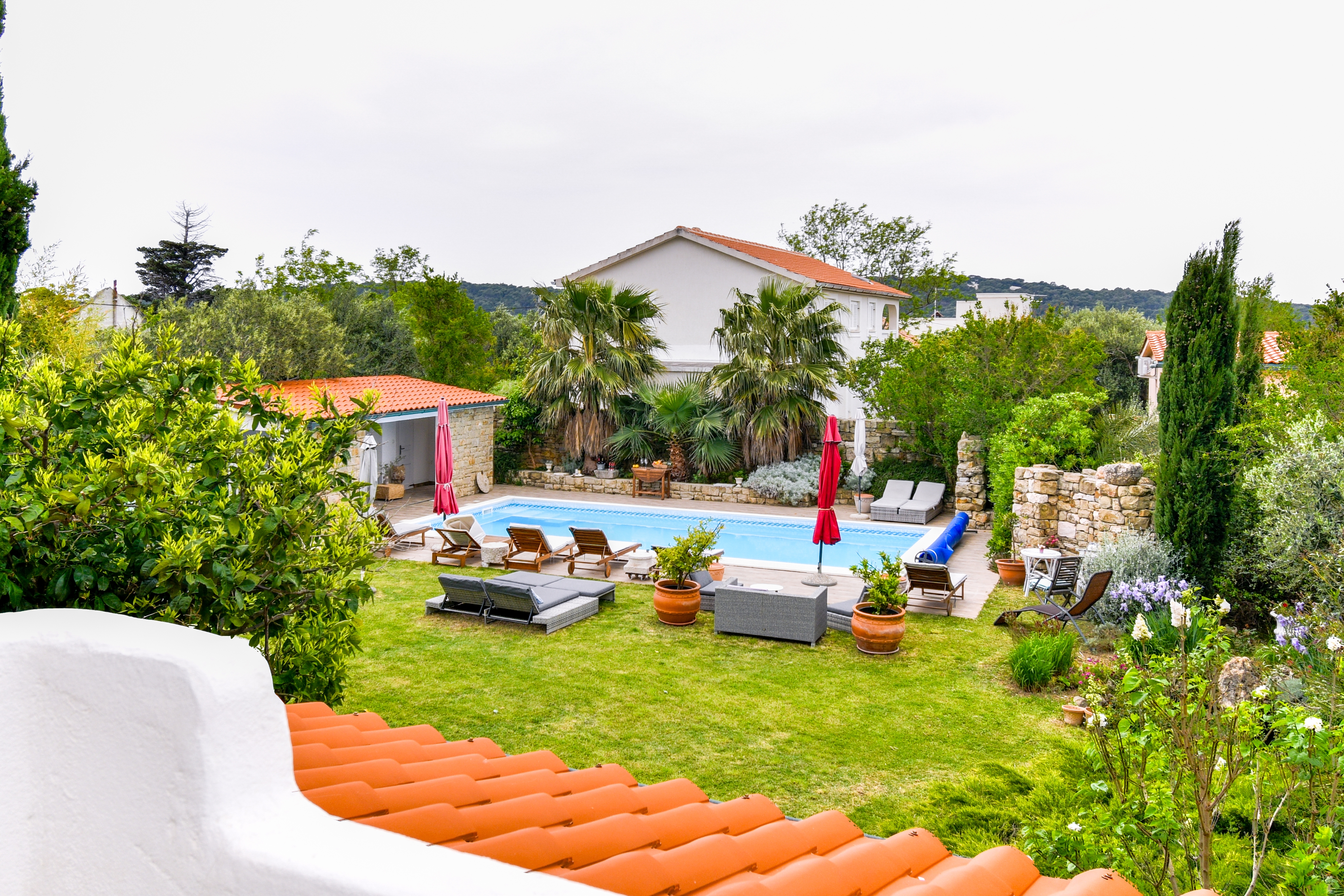 Two bedroom apartment with terrace Barbat, Rab  A-e