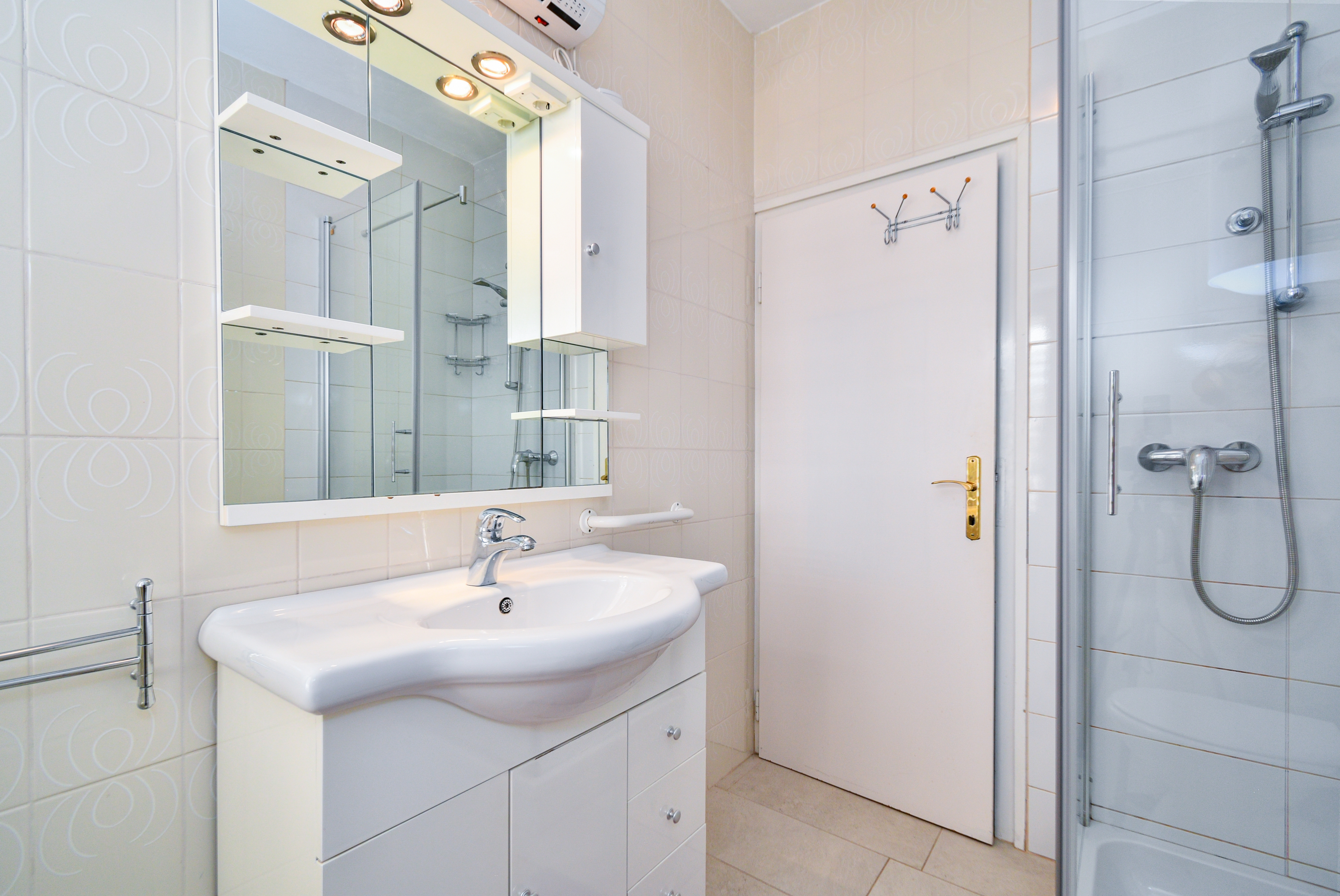 Two bedroom apartment with terrace Barbat, Rab  A-e