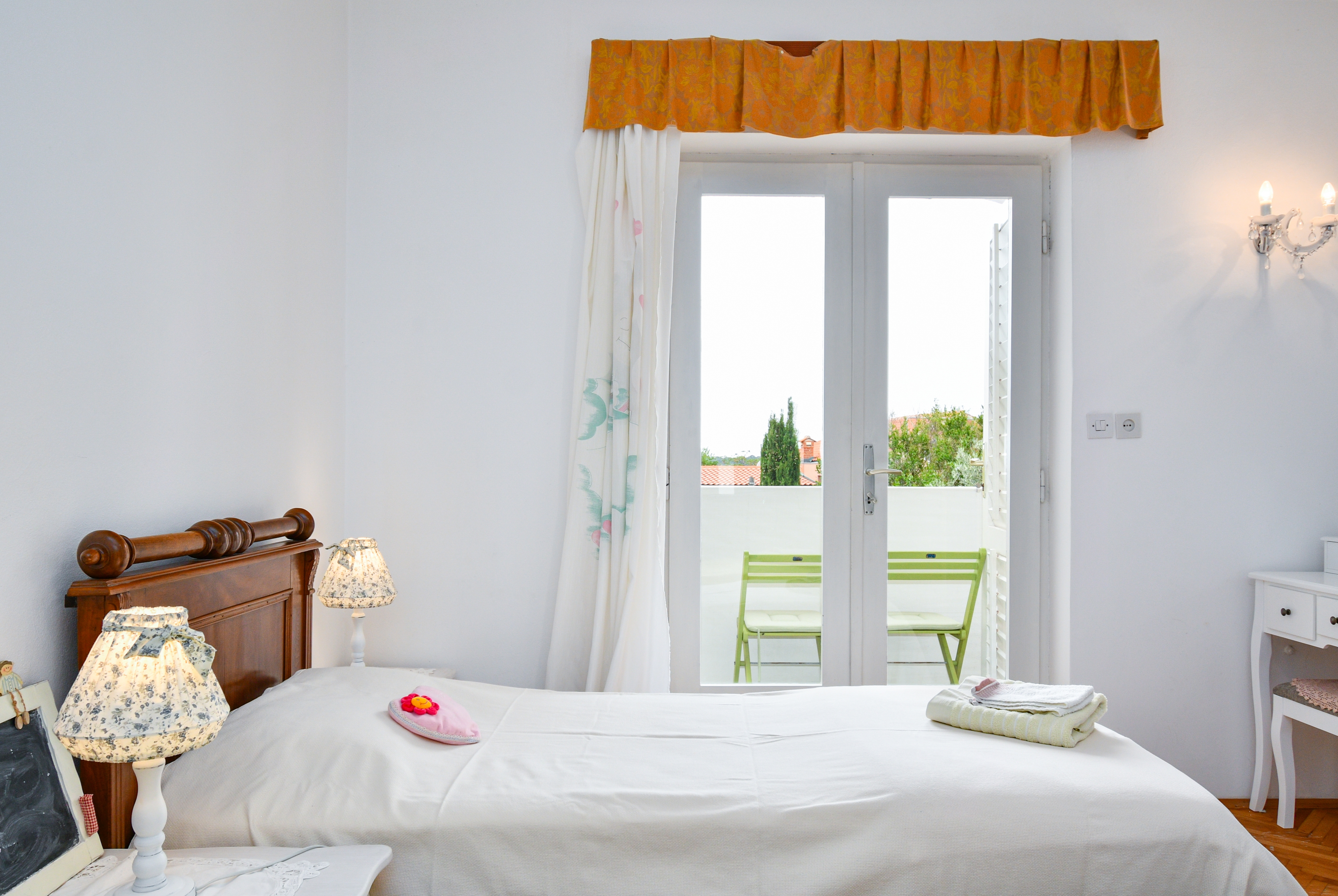 Two bedroom apartment with terrace Barbat, Rab  A-e
