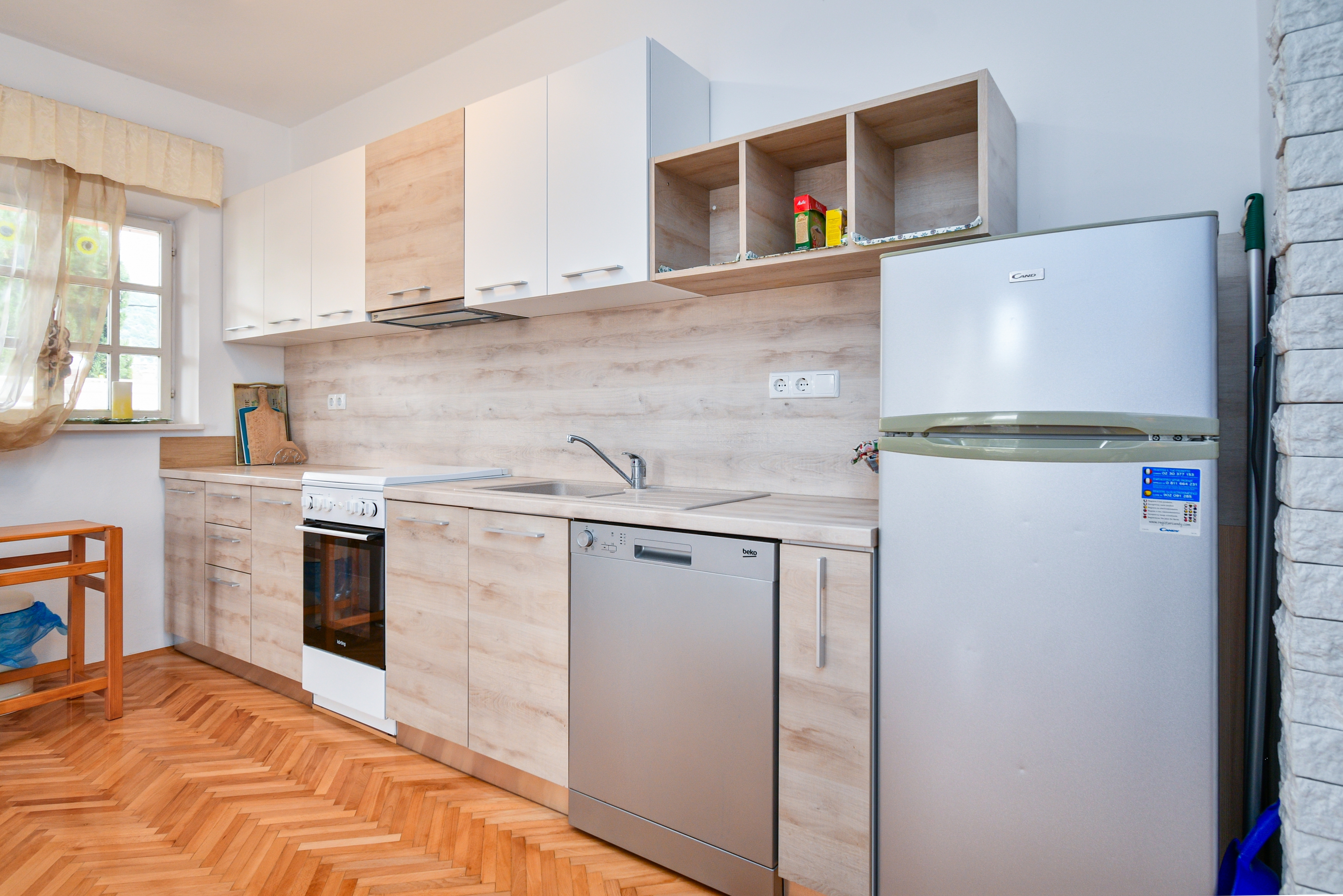 Two bedroom apartment with terrace Barbat, Rab  A-e
