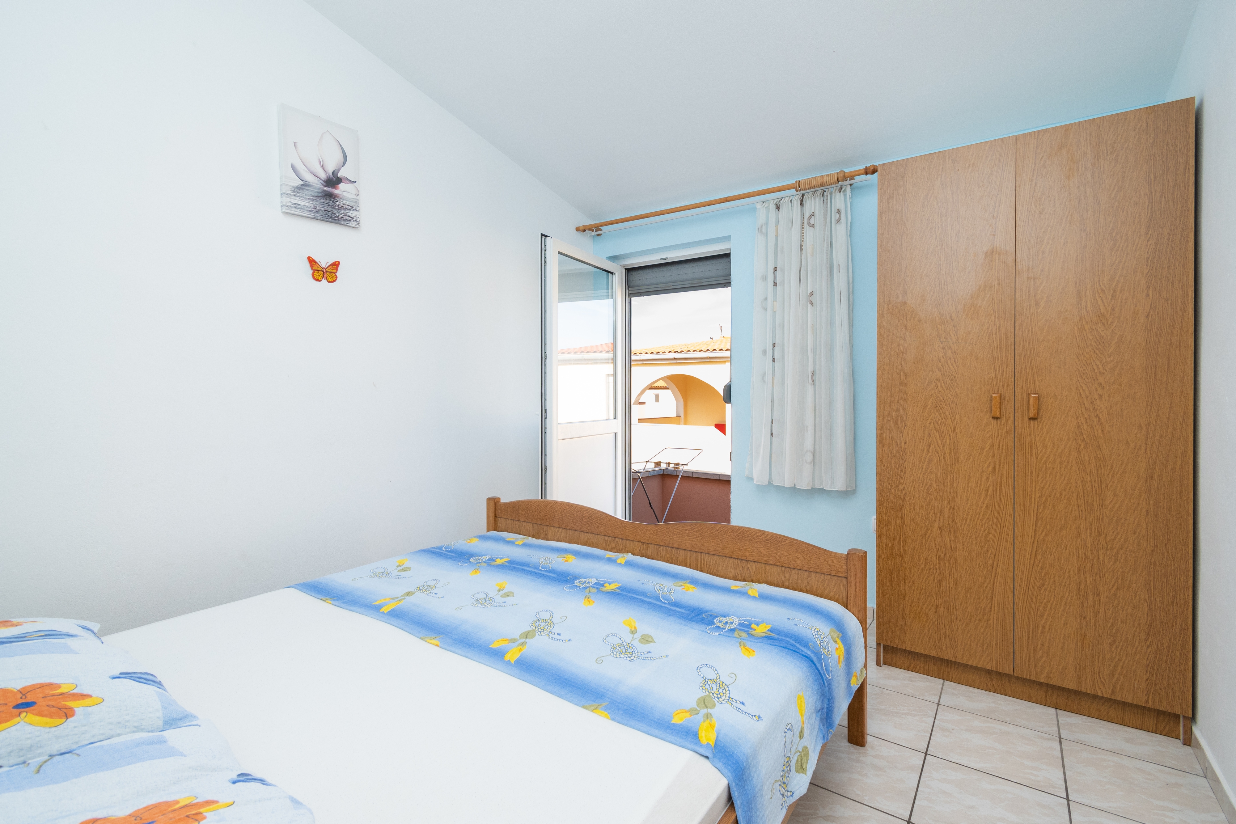 Three bedroom apartment with terrace and sea view Vir  A-a