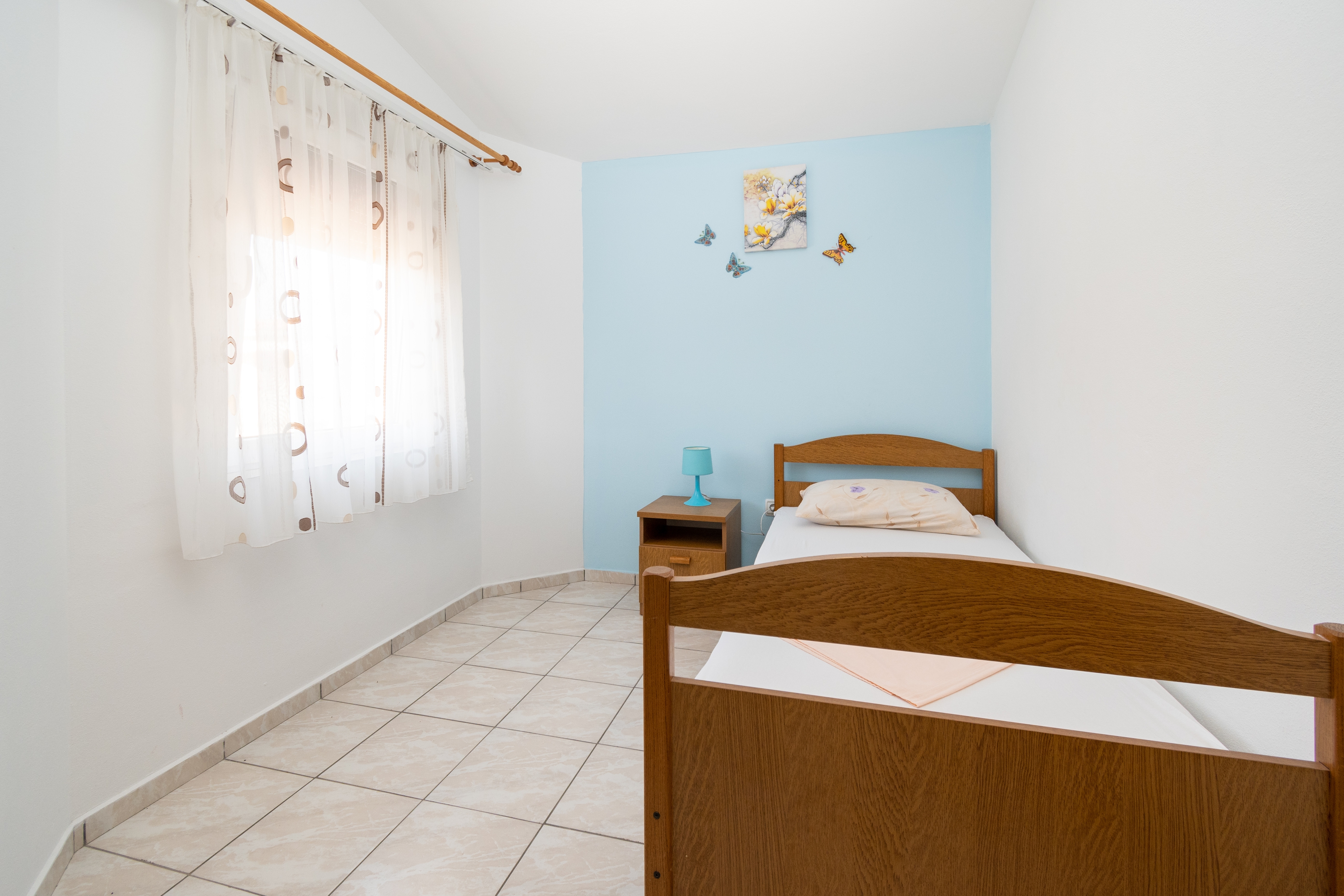 Three bedroom apartment with terrace and sea view Vir  A-a