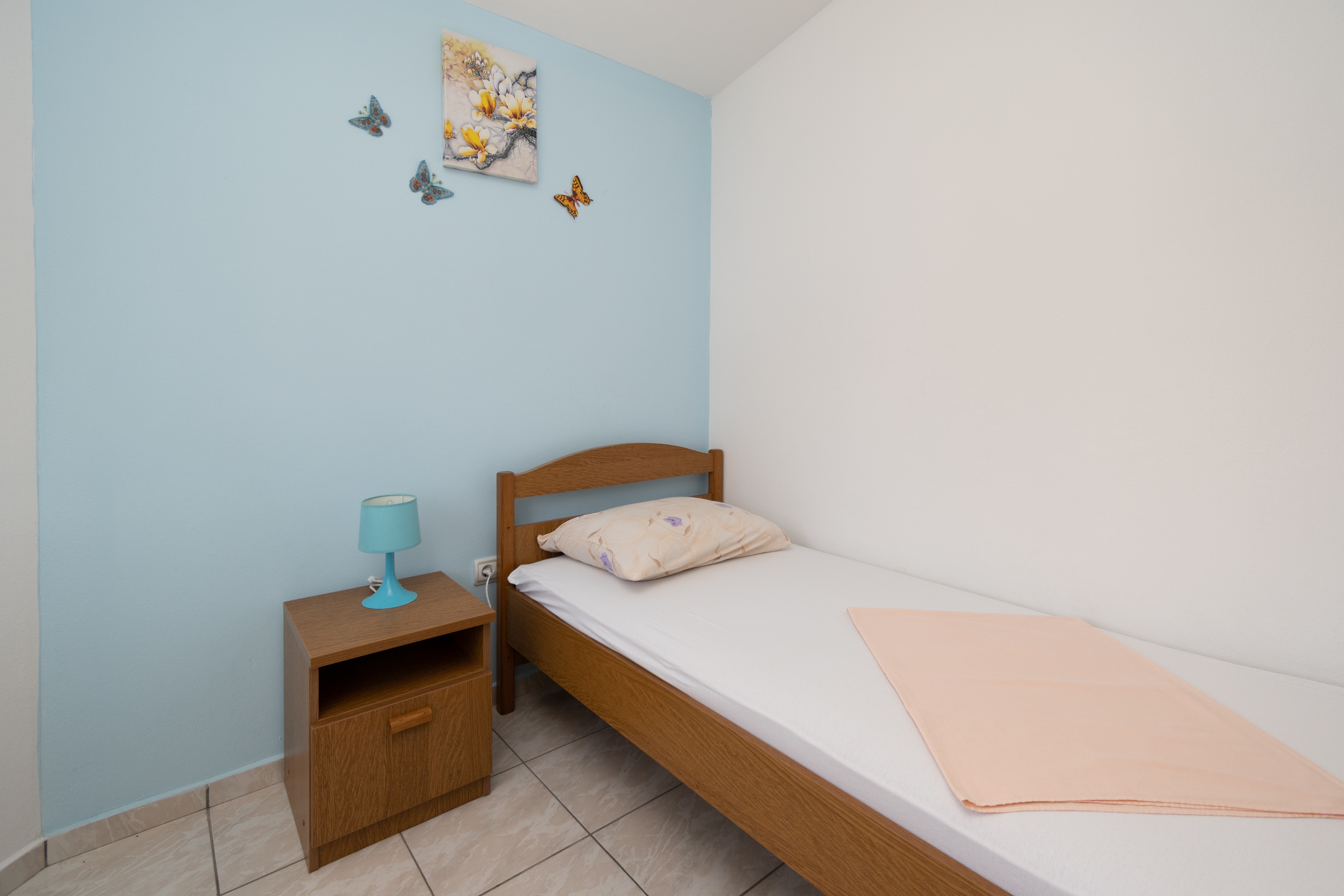 Three bedroom apartment with terrace and sea view Vir  A-a