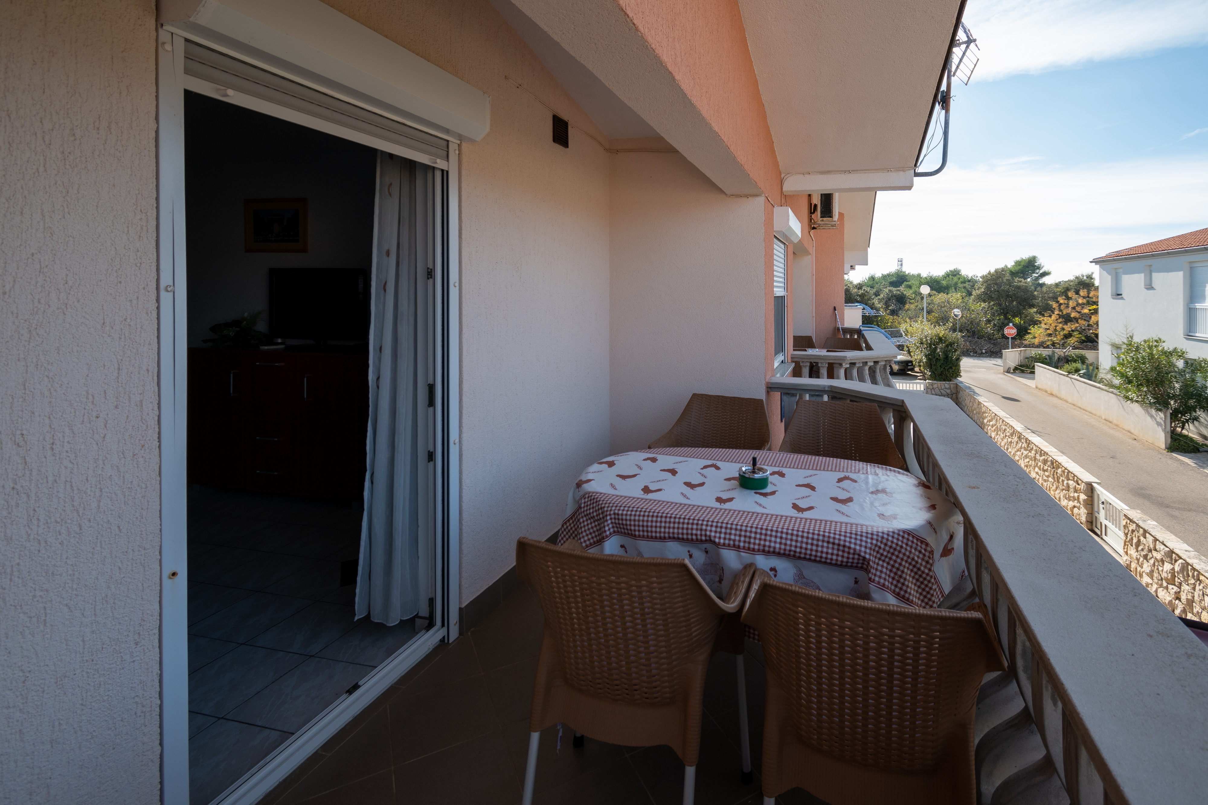 Three bedroom apartment with terrace and sea view Vir  A-a