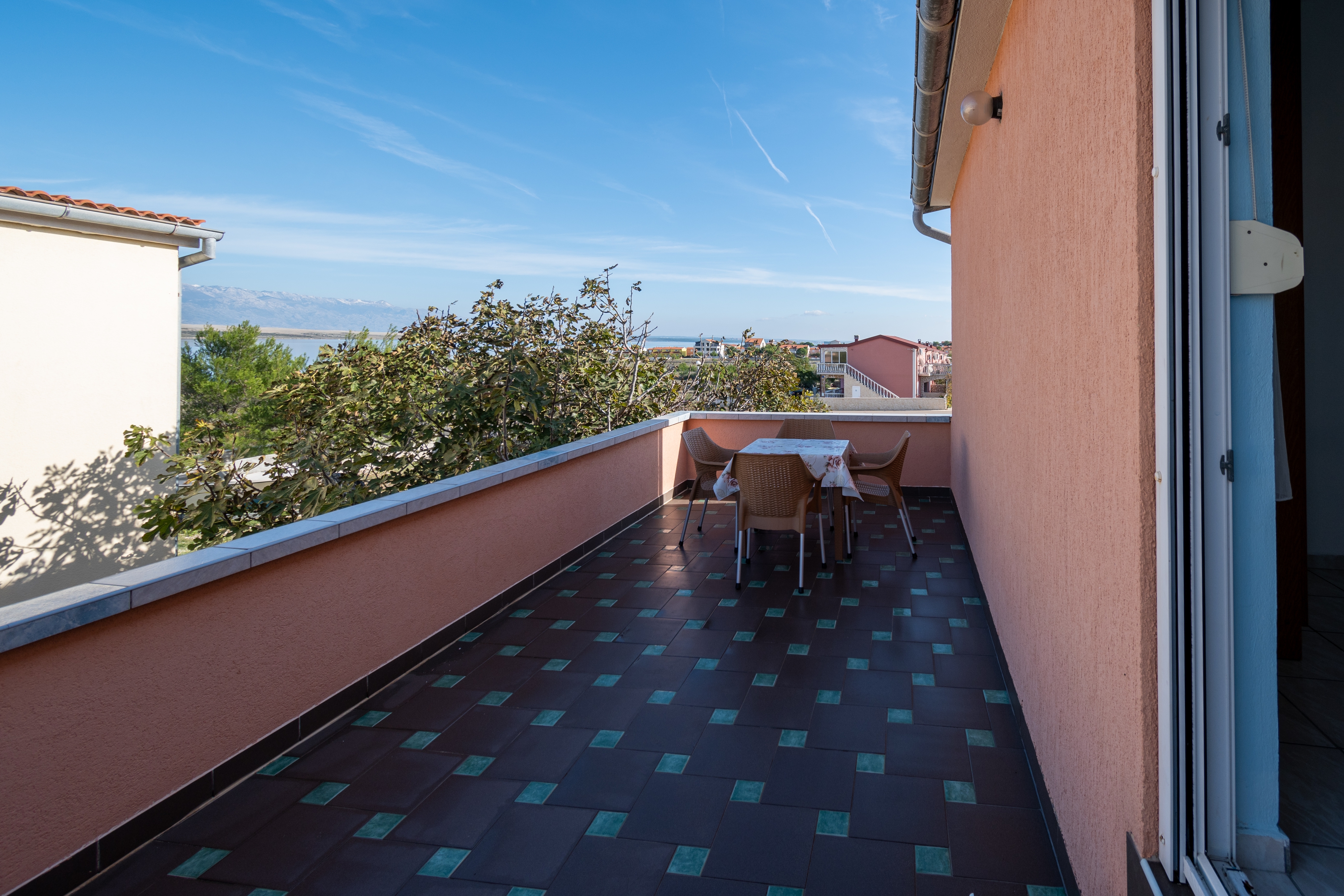 Three bedroom apartment with terrace and sea view Vir  A-a