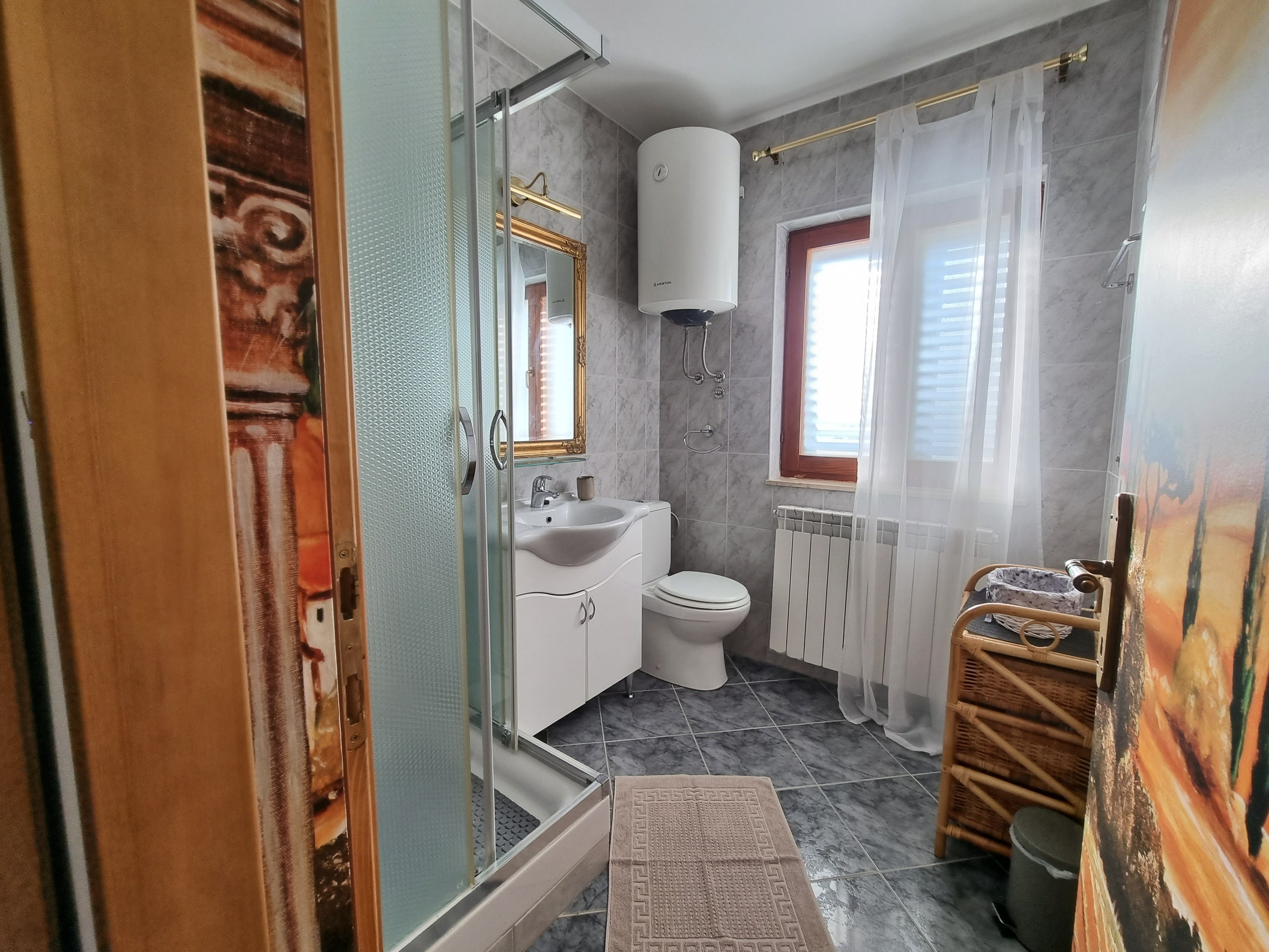 Three bedroom apartment with terrace Sabunike, Zadar  A-b
