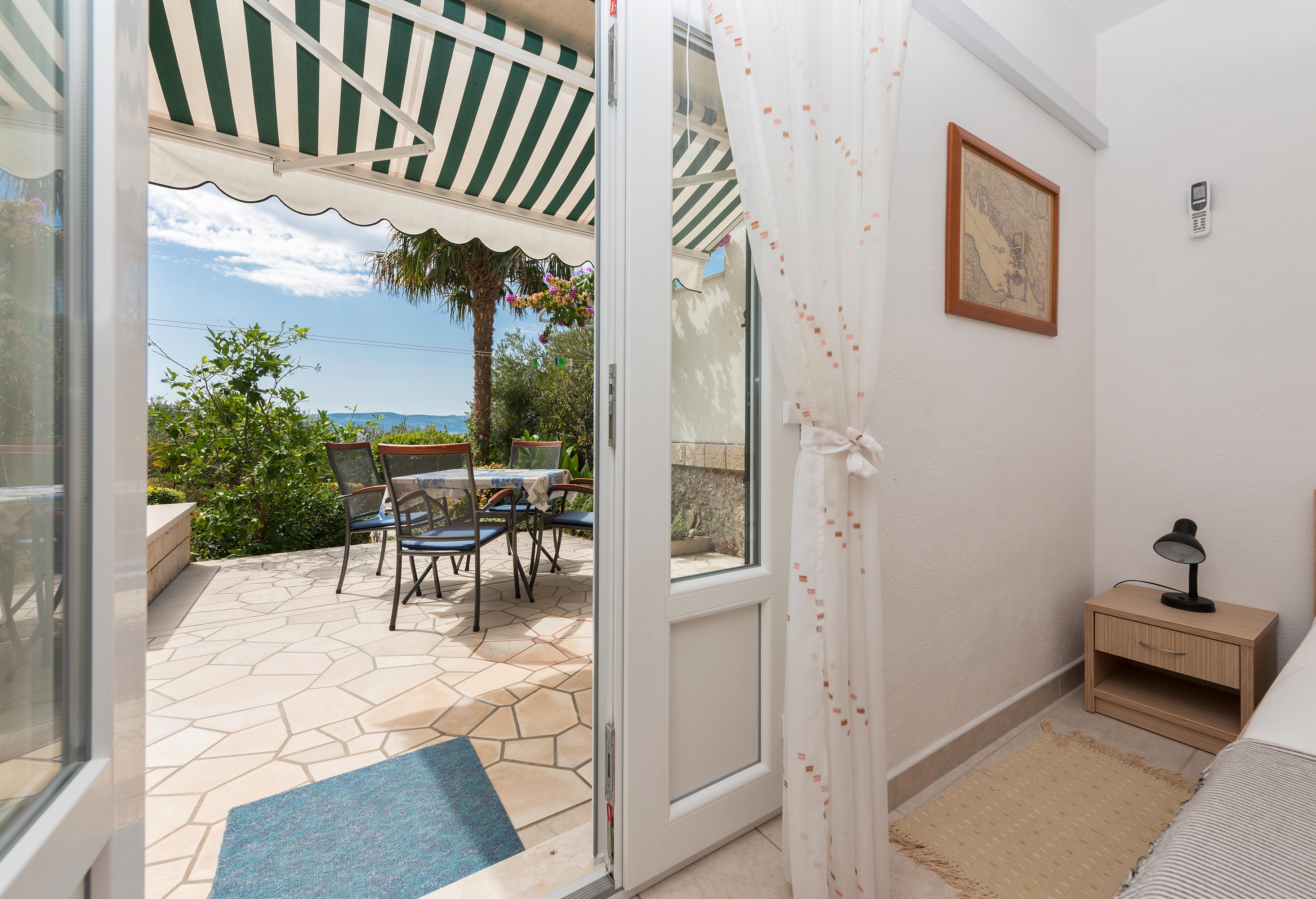 Studio flat with terrace and sea view Brela, Makarska (AS-20186-a) Studio flat with terrace and sea view Brela, Makarska (AS-20186-a)