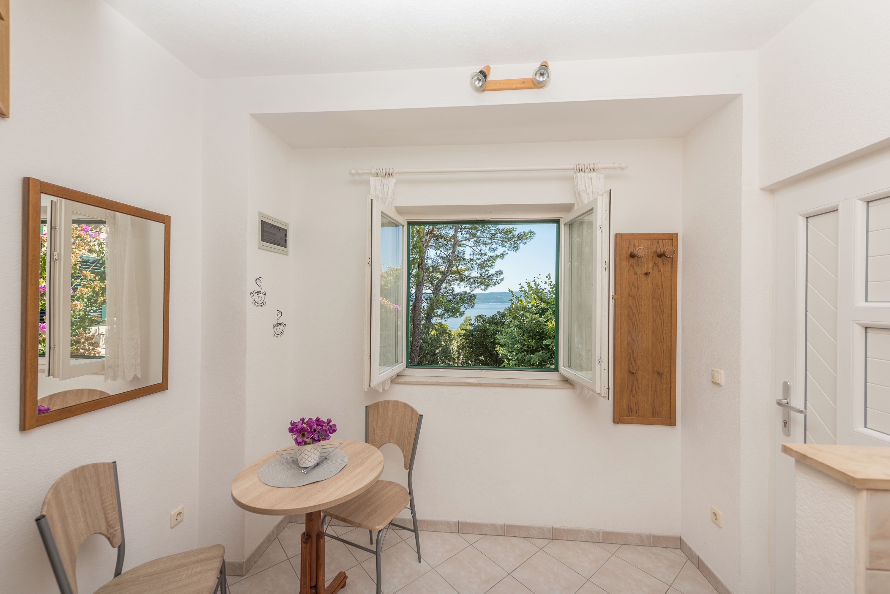 Studio flat with terrace and sea view Brela, Makarska (AS-20186-b)
