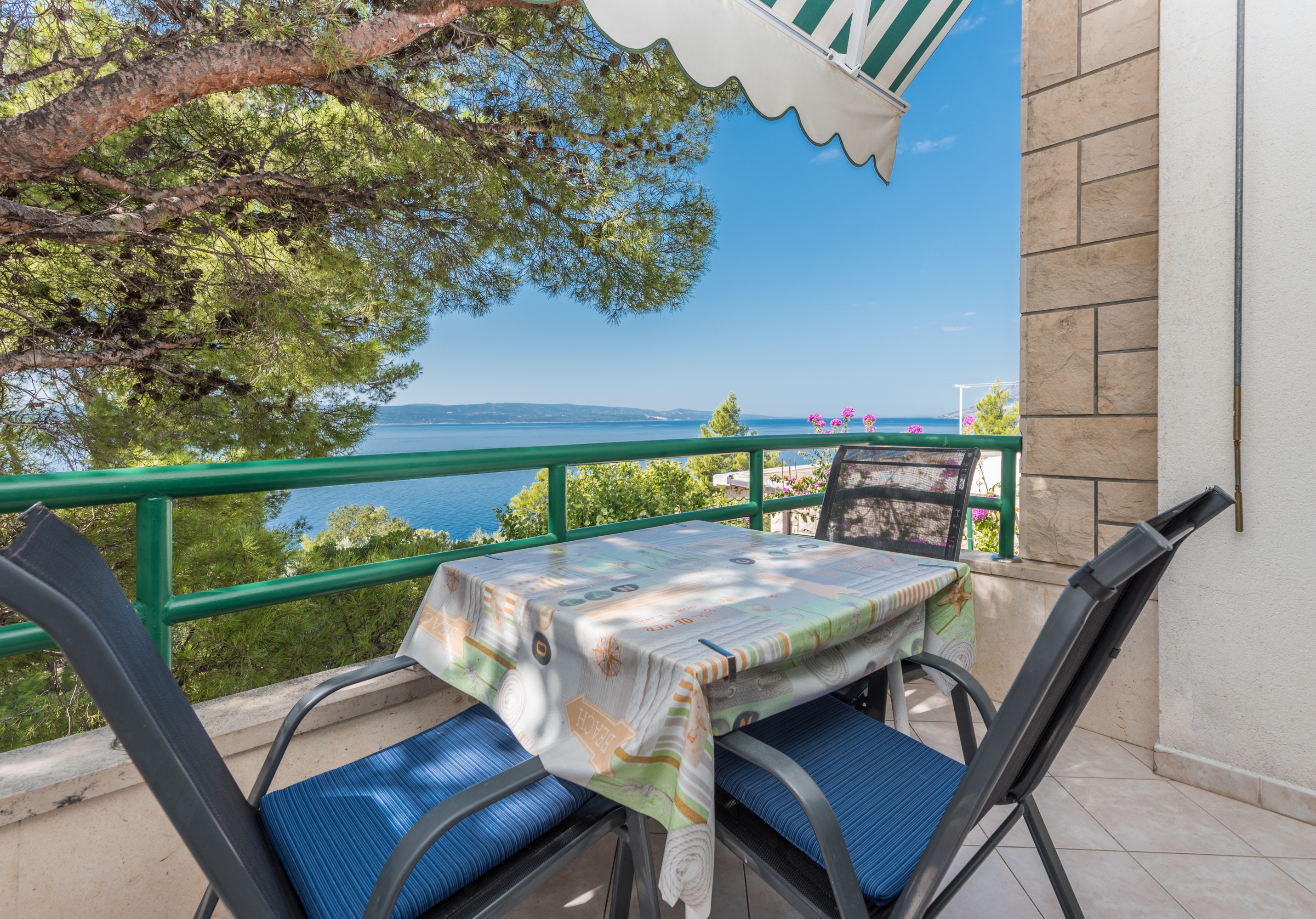 Studio flat with terrace and sea view Brela, Makarska  AS-c