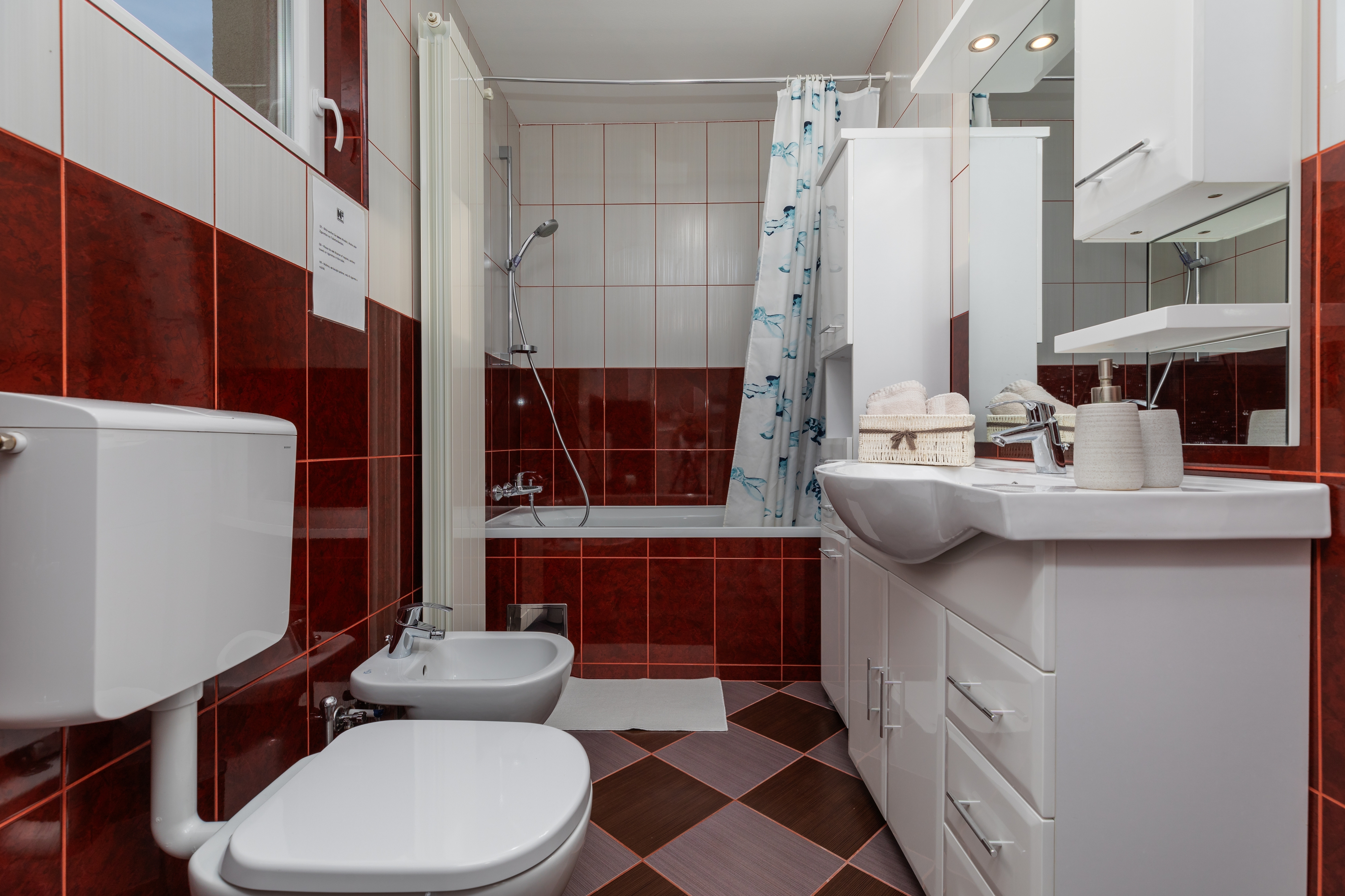 Three bedroom house with terrace Zagreb  K