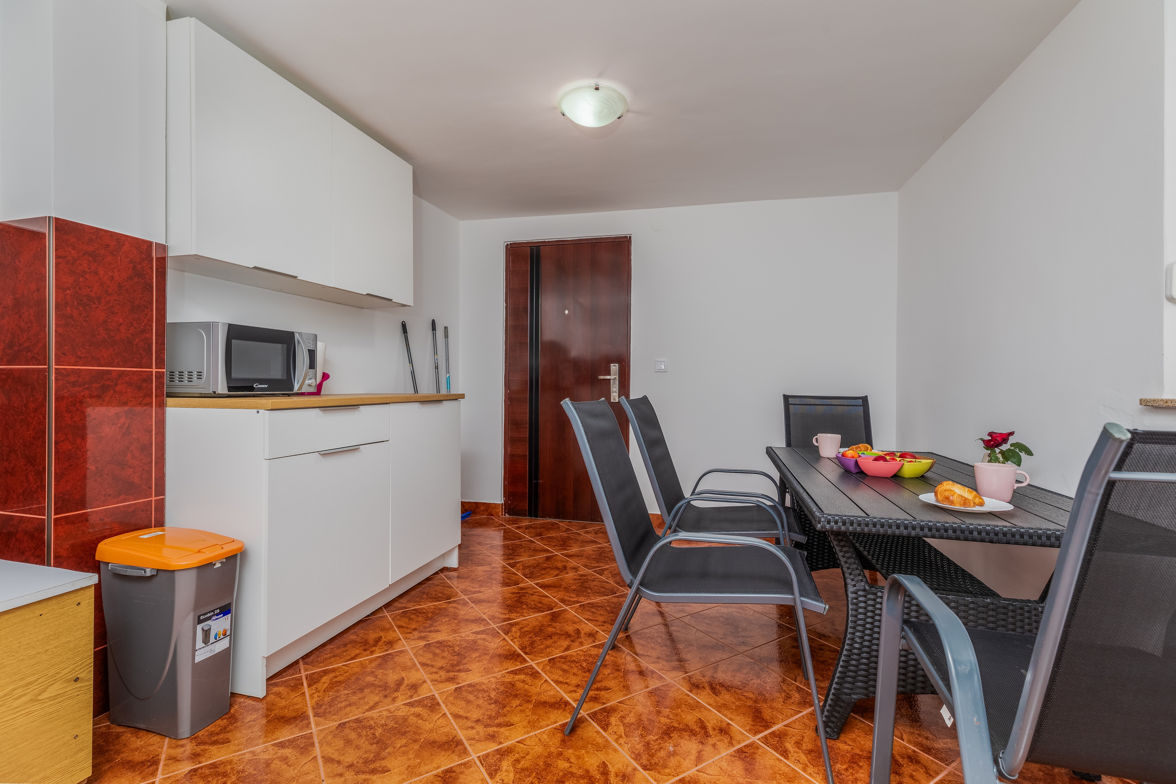 Three bedroom house with terrace Zagreb  K