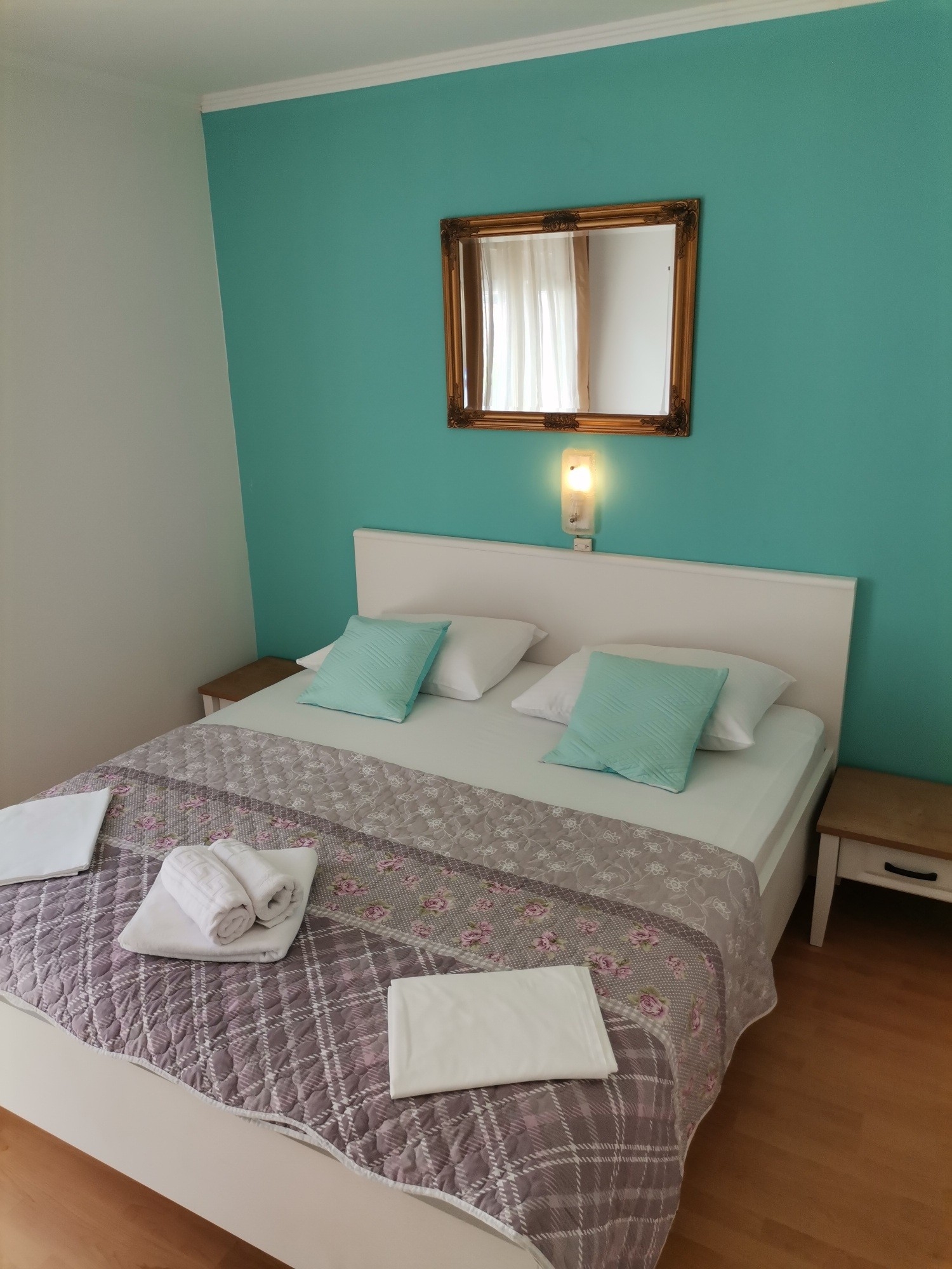 Two bedroom apartment with terrace and sea view Supetarska Draga - Donja, Rab  A-a
