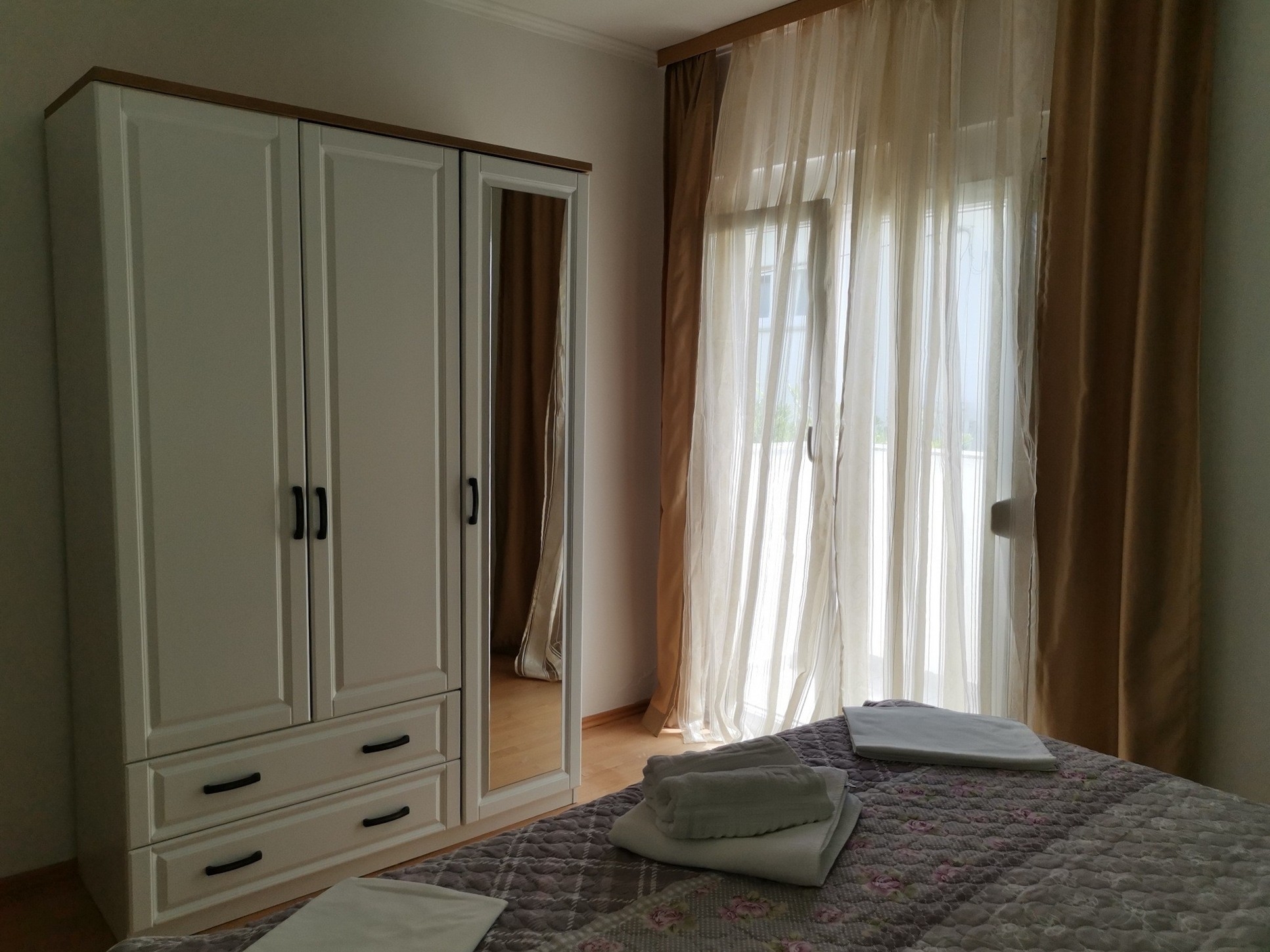 Two bedroom apartment with terrace and sea view Supetarska Draga - Donja, Rab  A-a