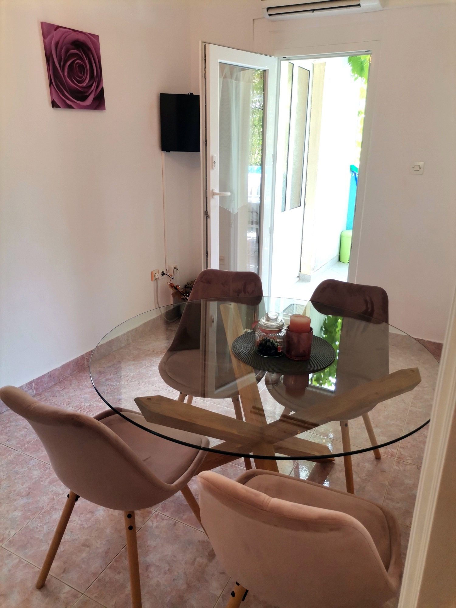 Two bedroom apartment with terrace Supetarska Draga - Donja, Rab (A-2019-b)