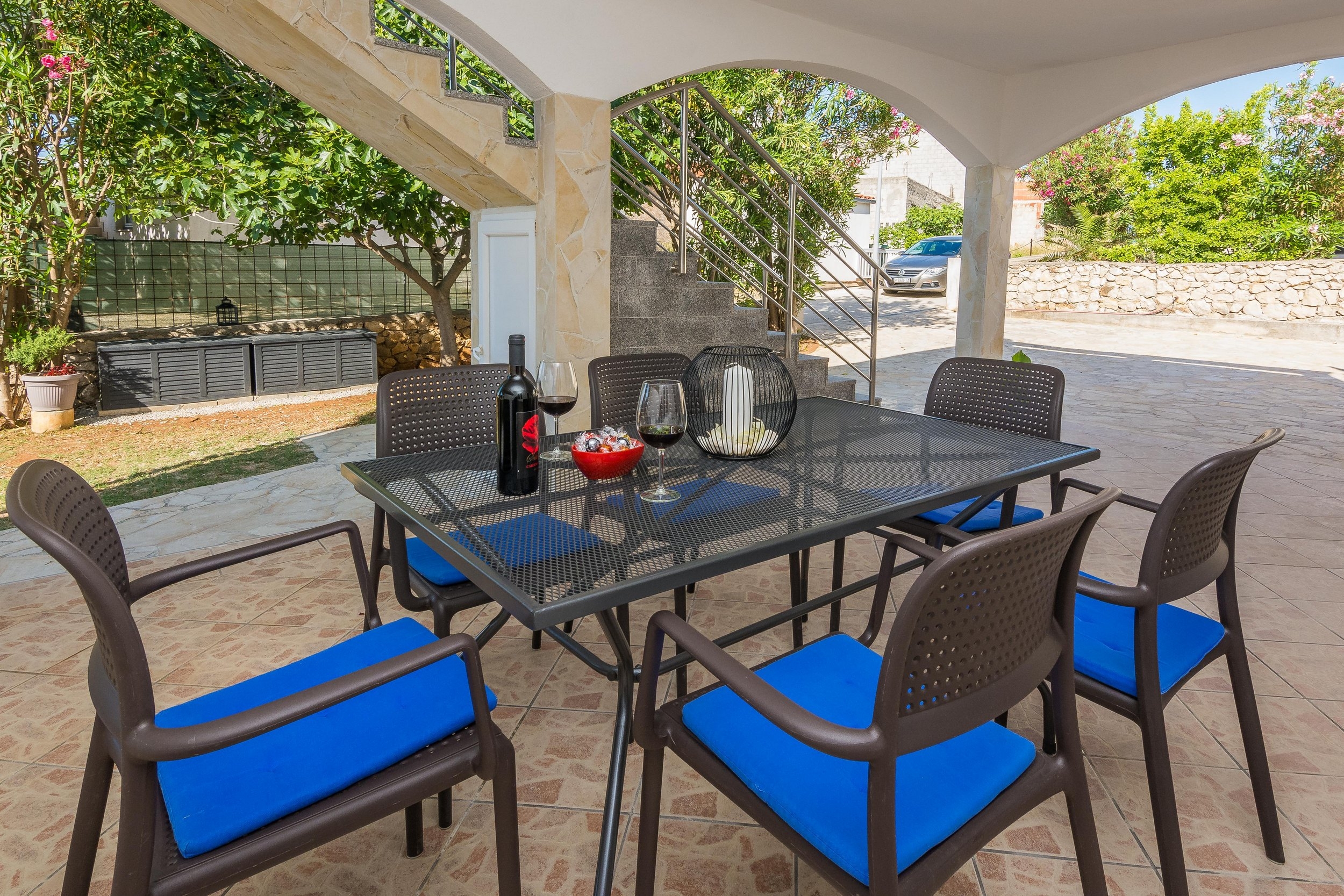 Two bedroom apartment near beach Vir - Lozice, Vir  A-a