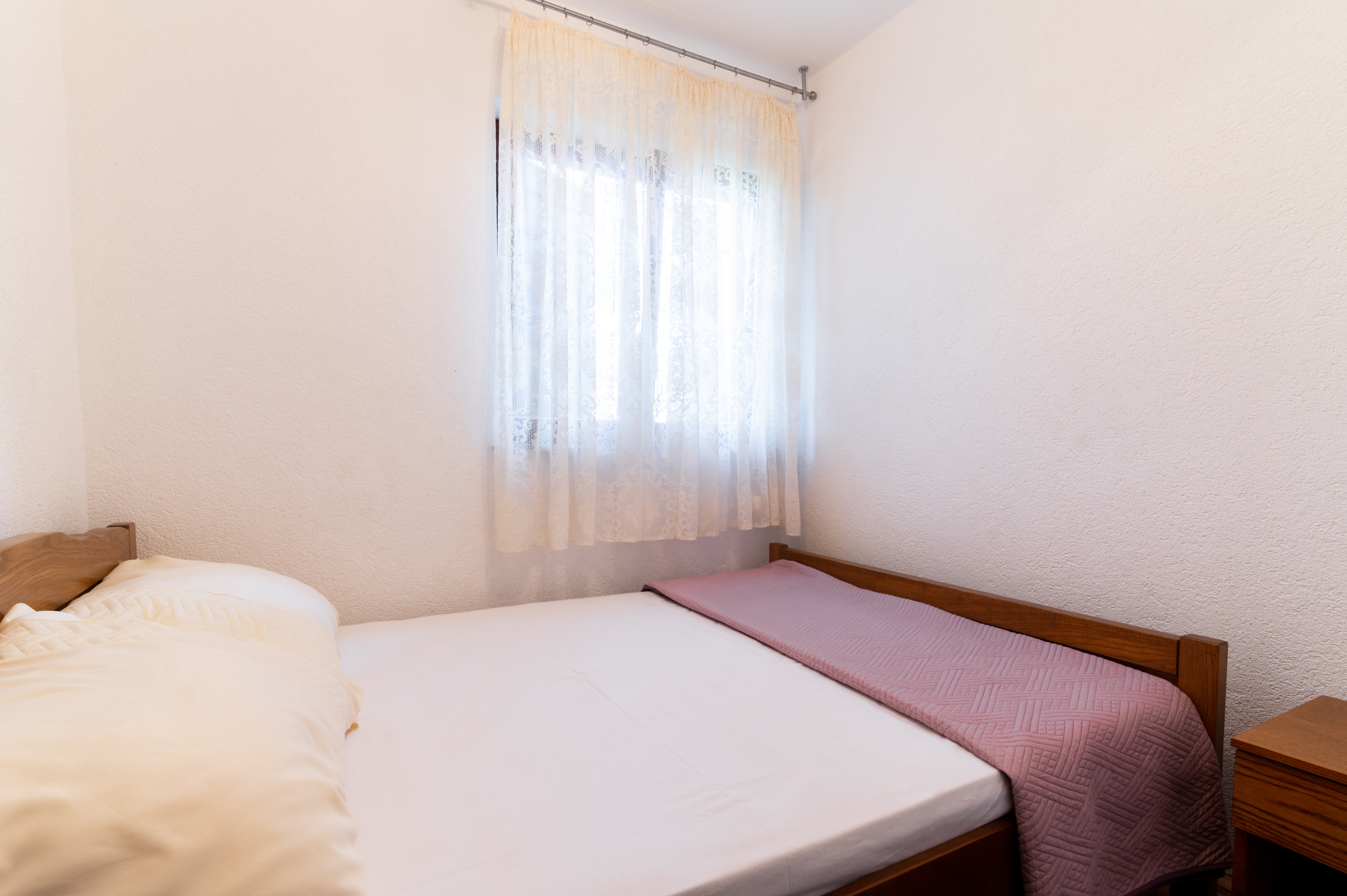 Three bedroom apartment near beach Preko, Ugljan  A-a