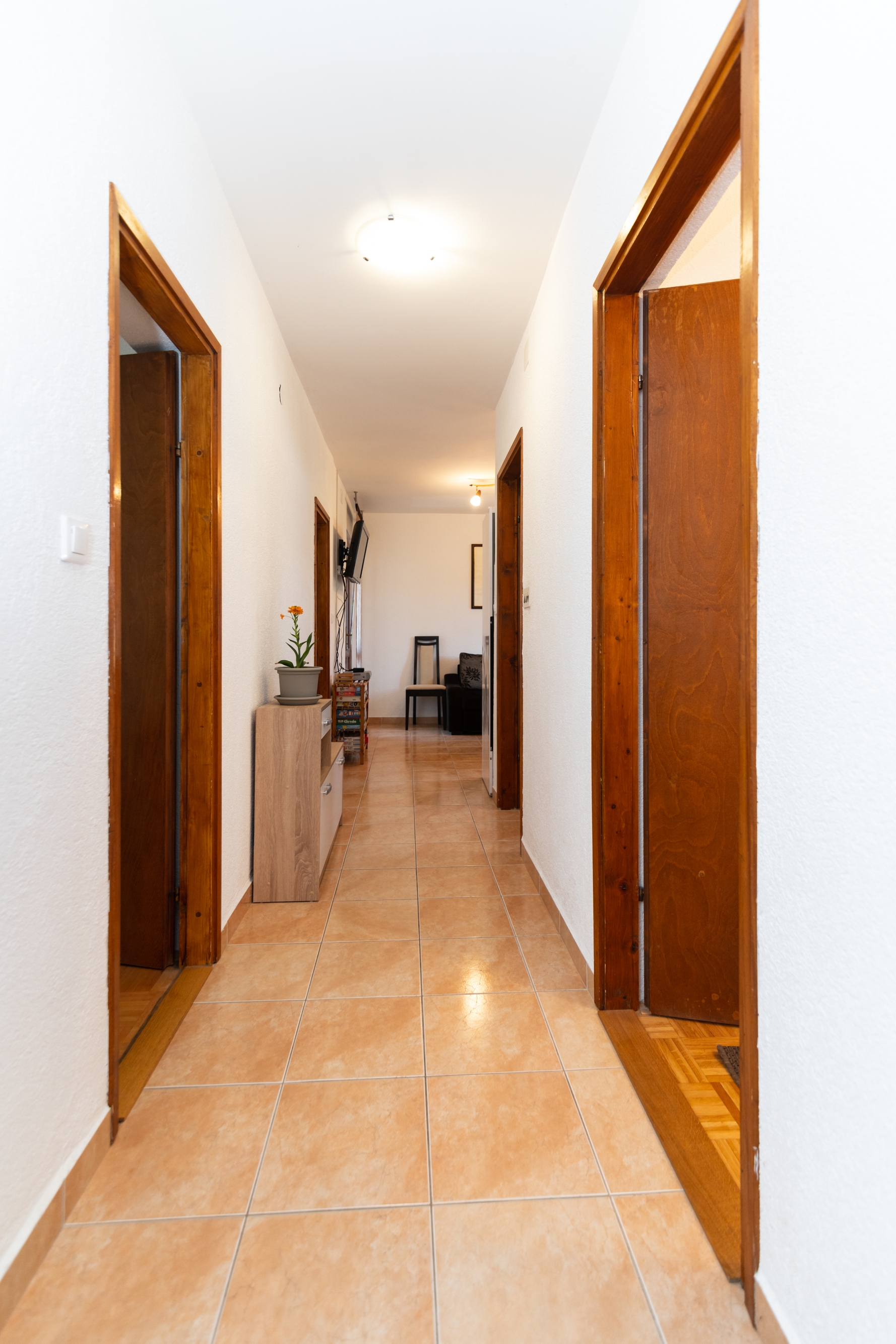 Three bedroom apartment near beach Preko, Ugljan  A-a