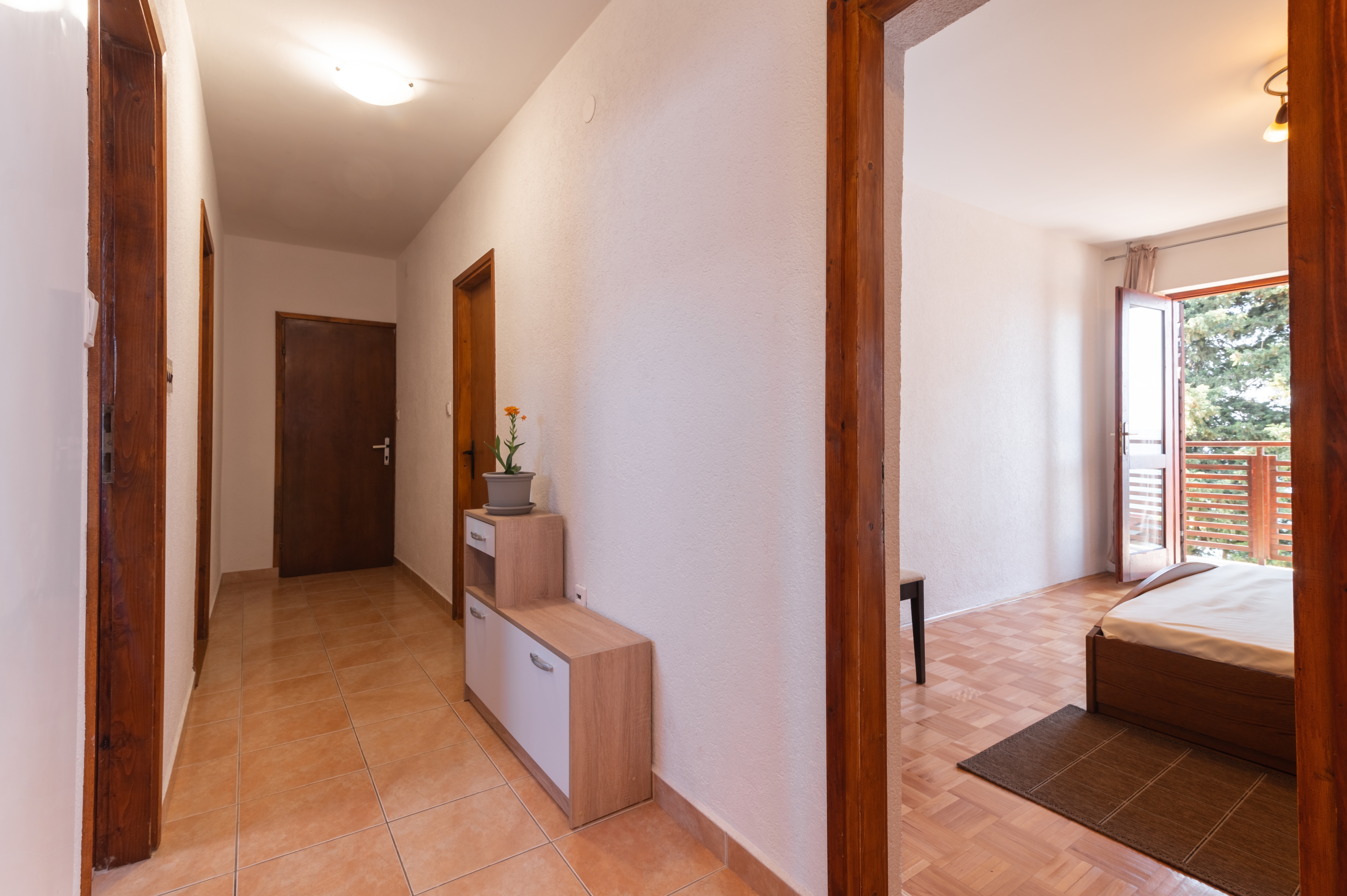 Three bedroom apartment near beach Preko, Ugljan  A-a