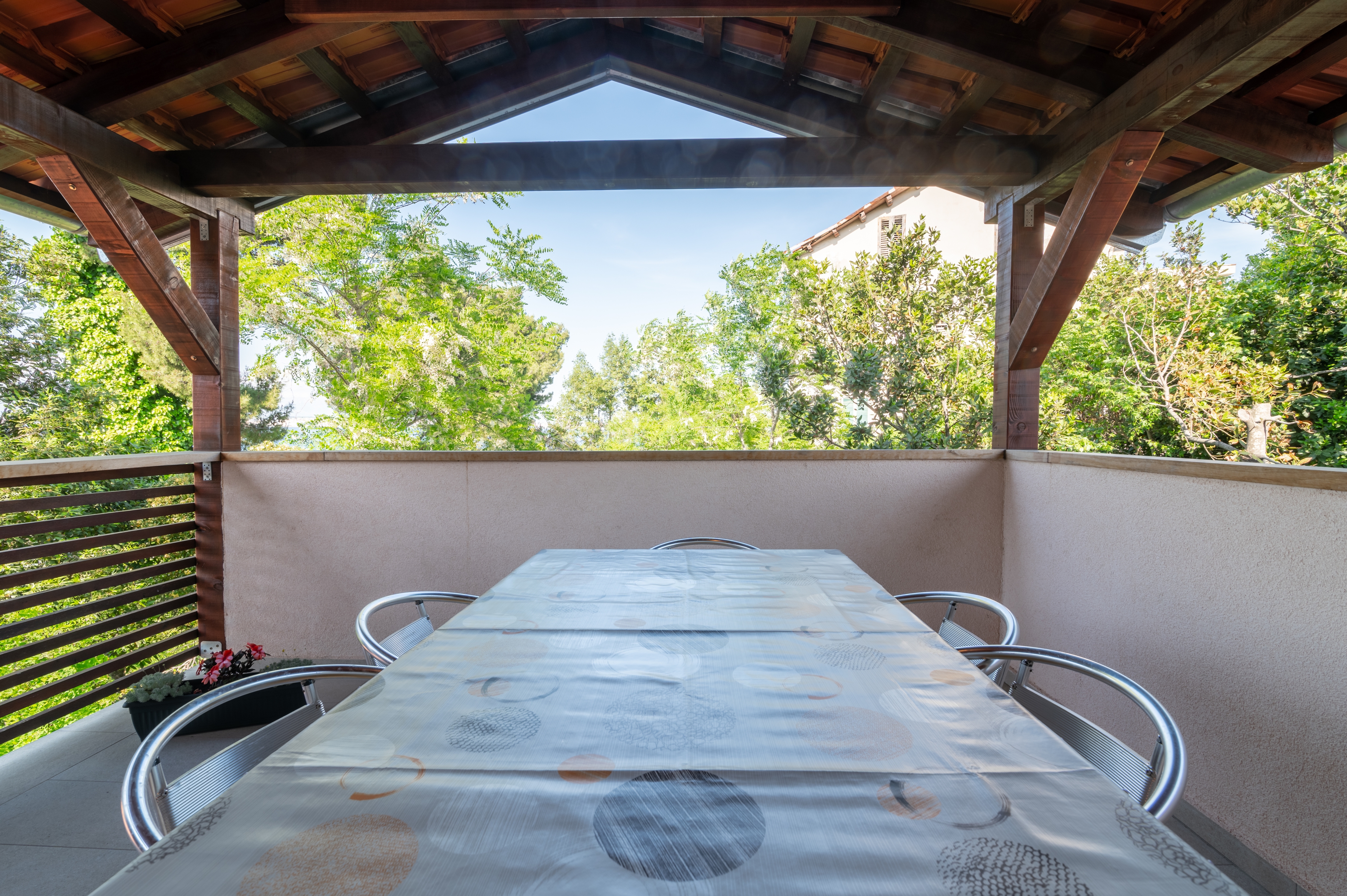 Three bedroom apartment near beach Preko, Ugljan  A-a