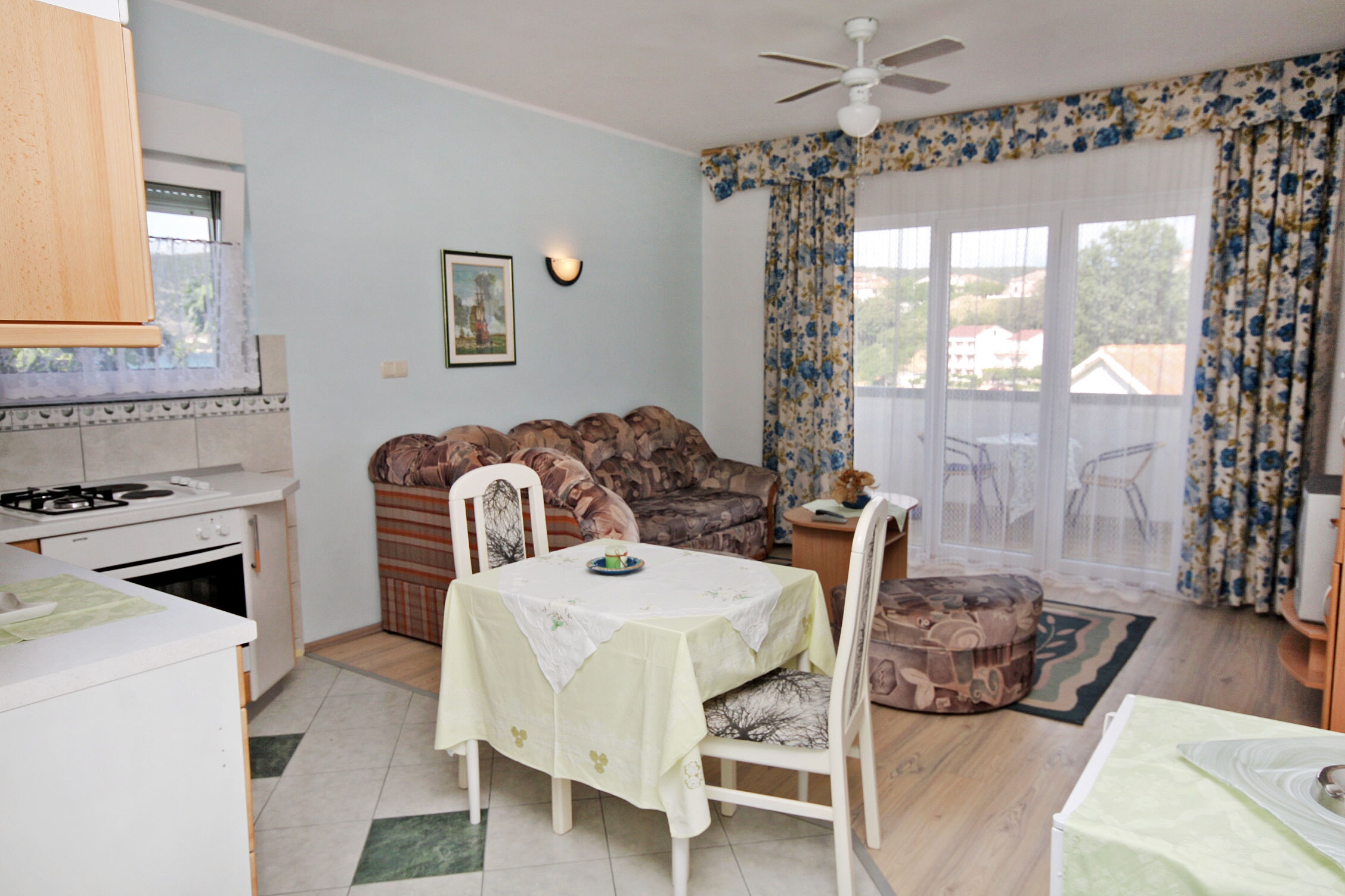 One bedroom apartment with terrace and sea view Supetarska Draga - Donja, Rab (A-2022-b)