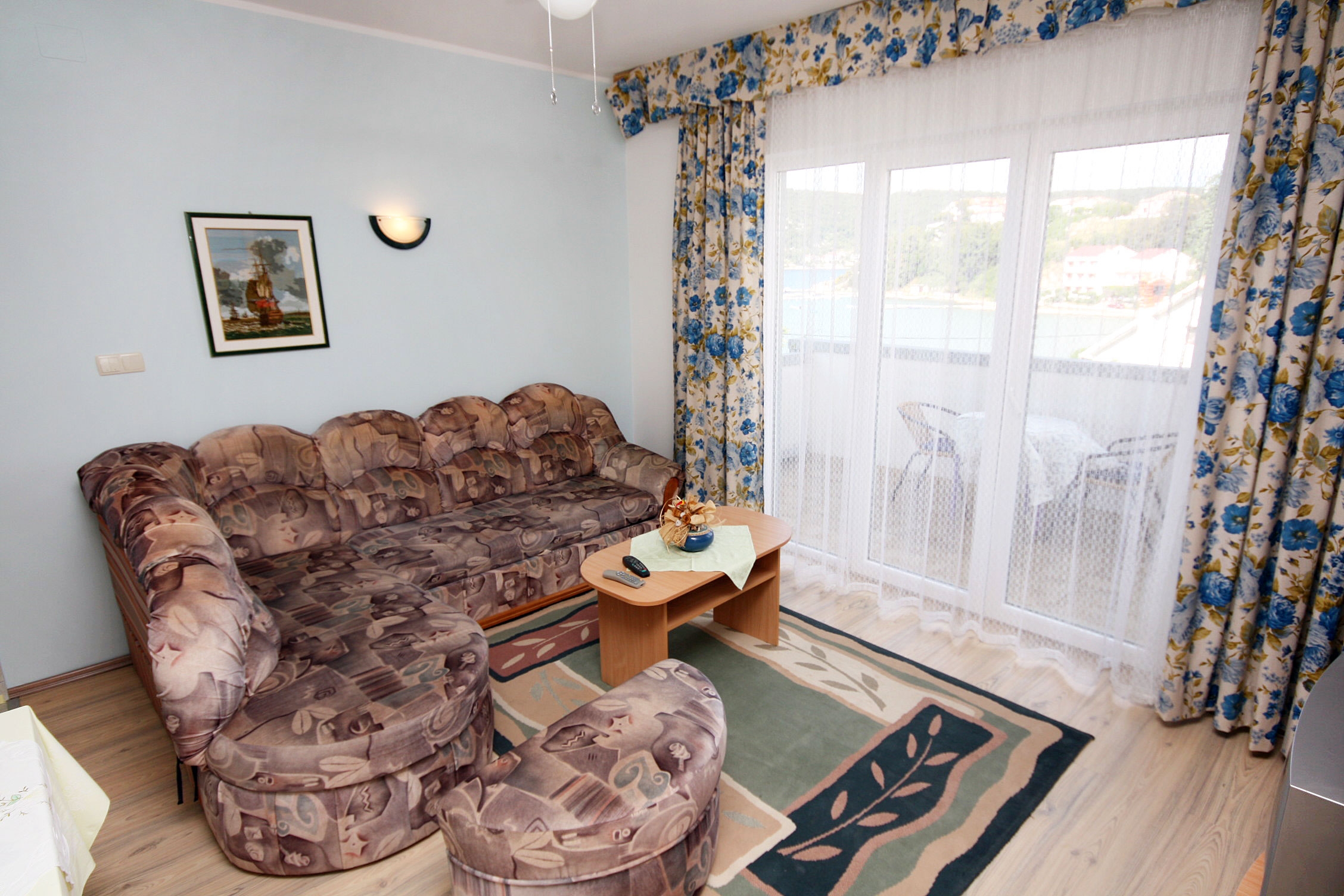 One bedroom apartment with terrace and sea view Supetarska Draga - Donja, Rab (A-2022-b) One bedroom apartment with terrace and sea view Supetarska Draga - Donja, Rab (A-2022-b)