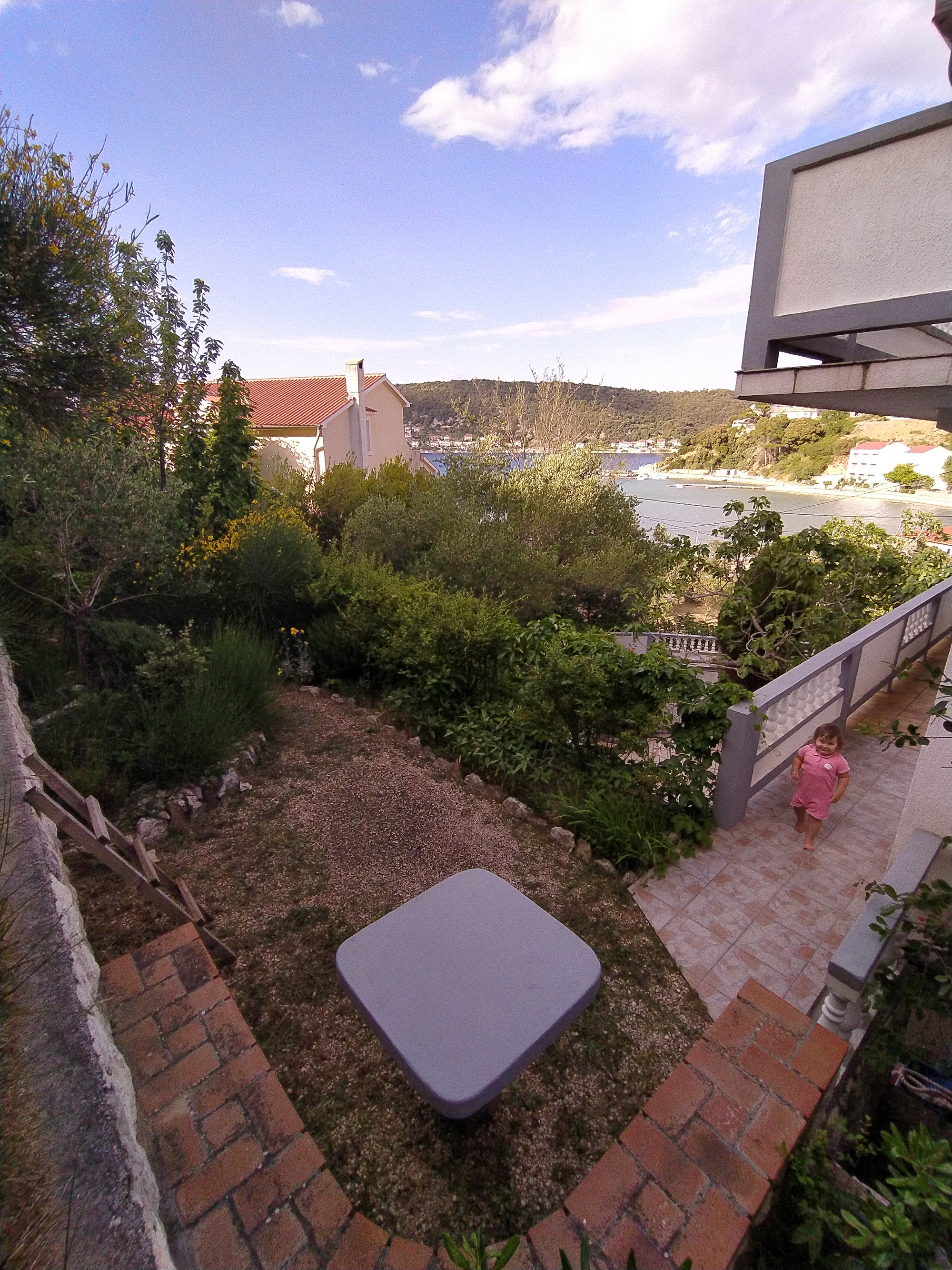 One bedroom apartment with terrace and sea view Supetarska Draga - Donja, Rab  A-b