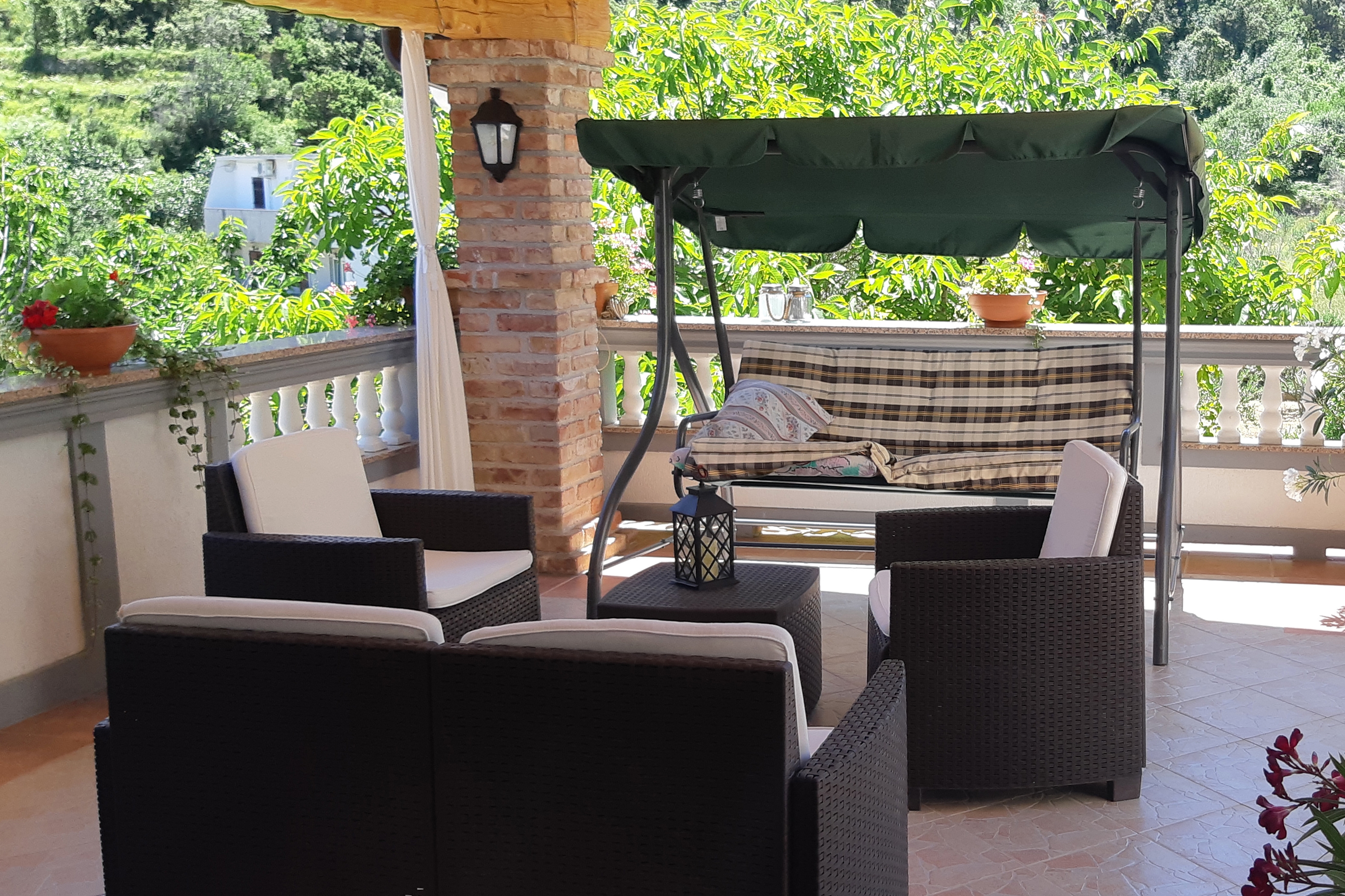 Studio flat with balcony and sea view Supetarska Draga - Donja, Rab (AS-2022-b)