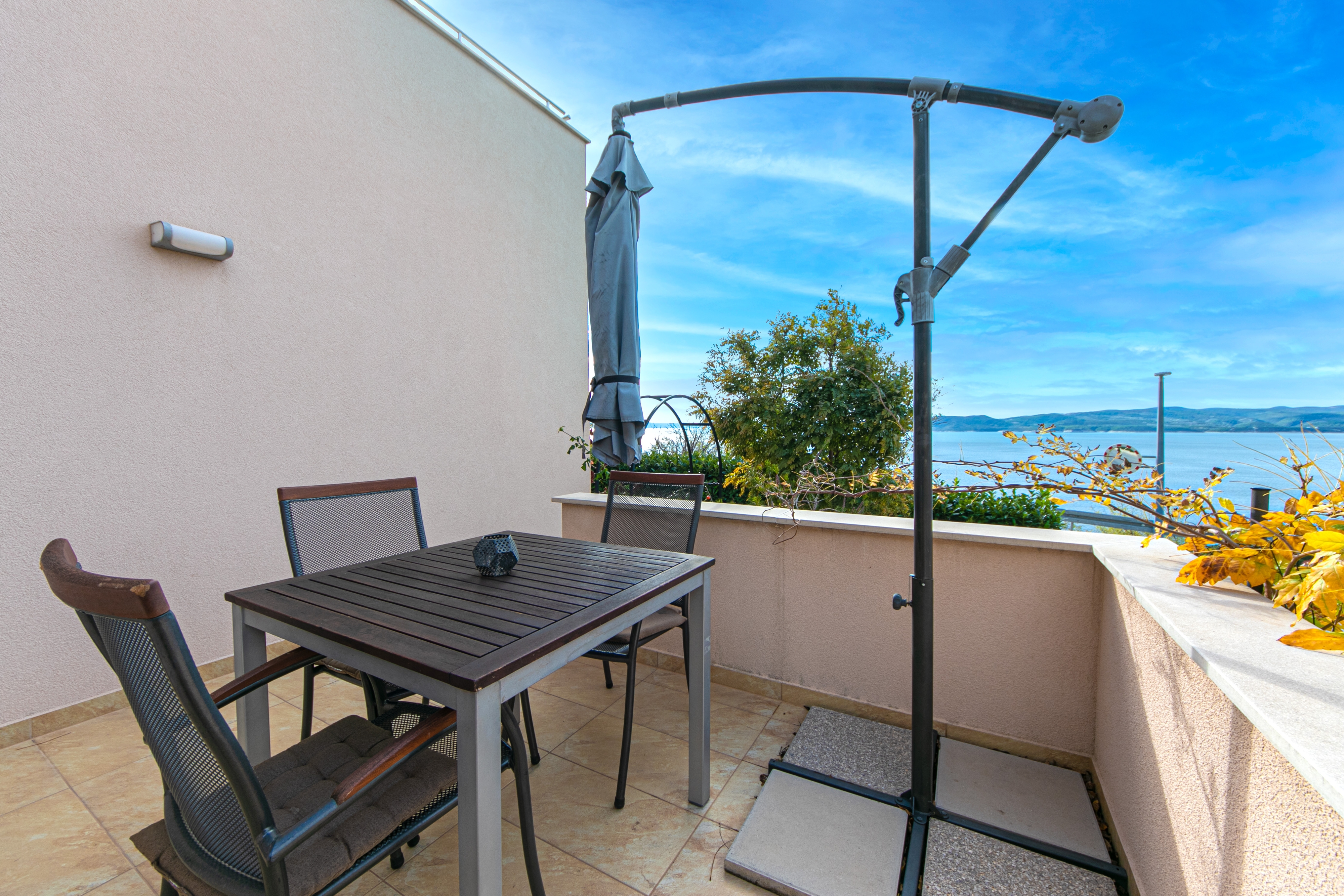 One bedroom apartment with terrace and sea view Brela, Makarska  A-a