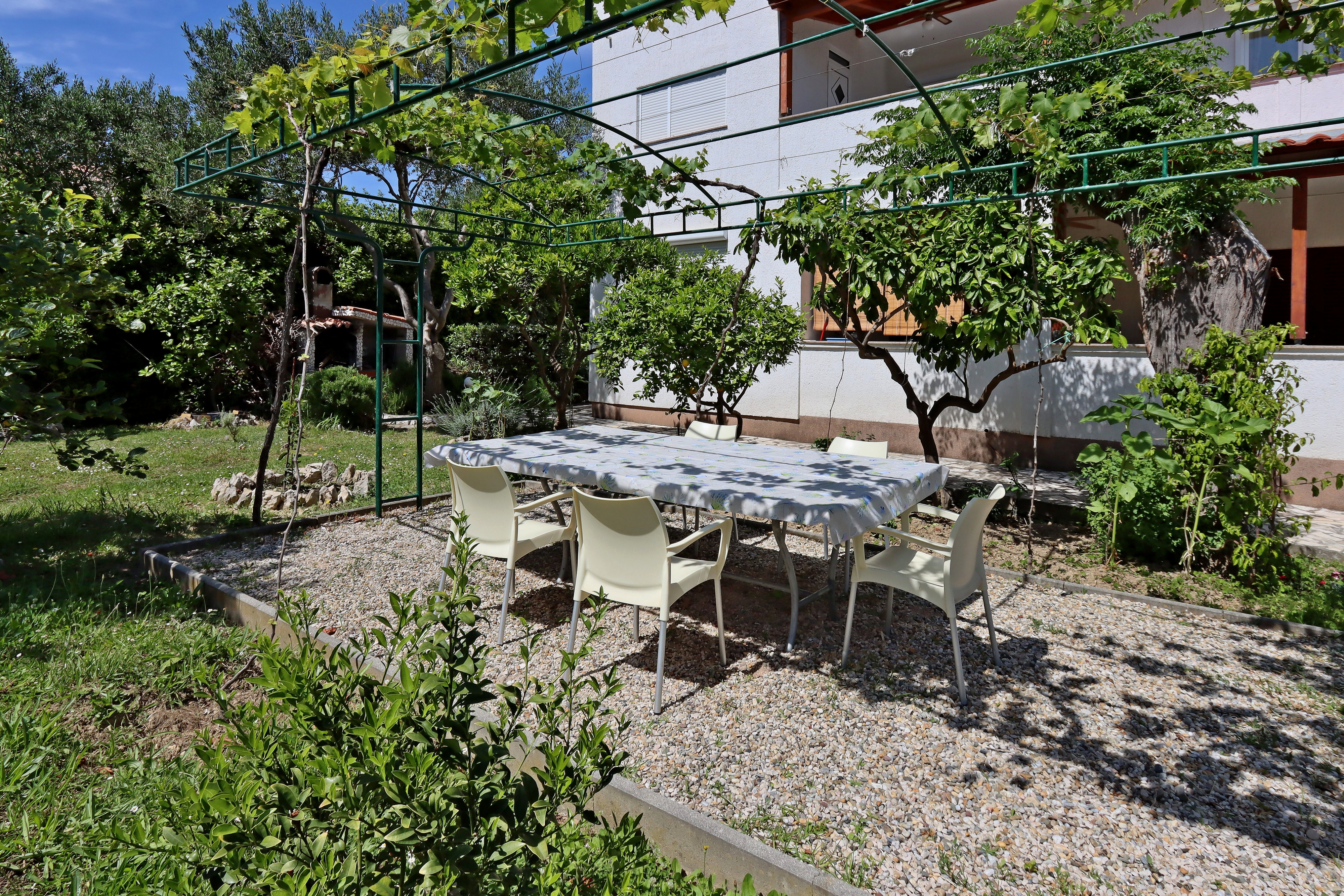 One bedroom apartment with terrace and sea view Rab (A-20222-d) One bedroom apartment with terrace and sea view Rab (A-20222-d)