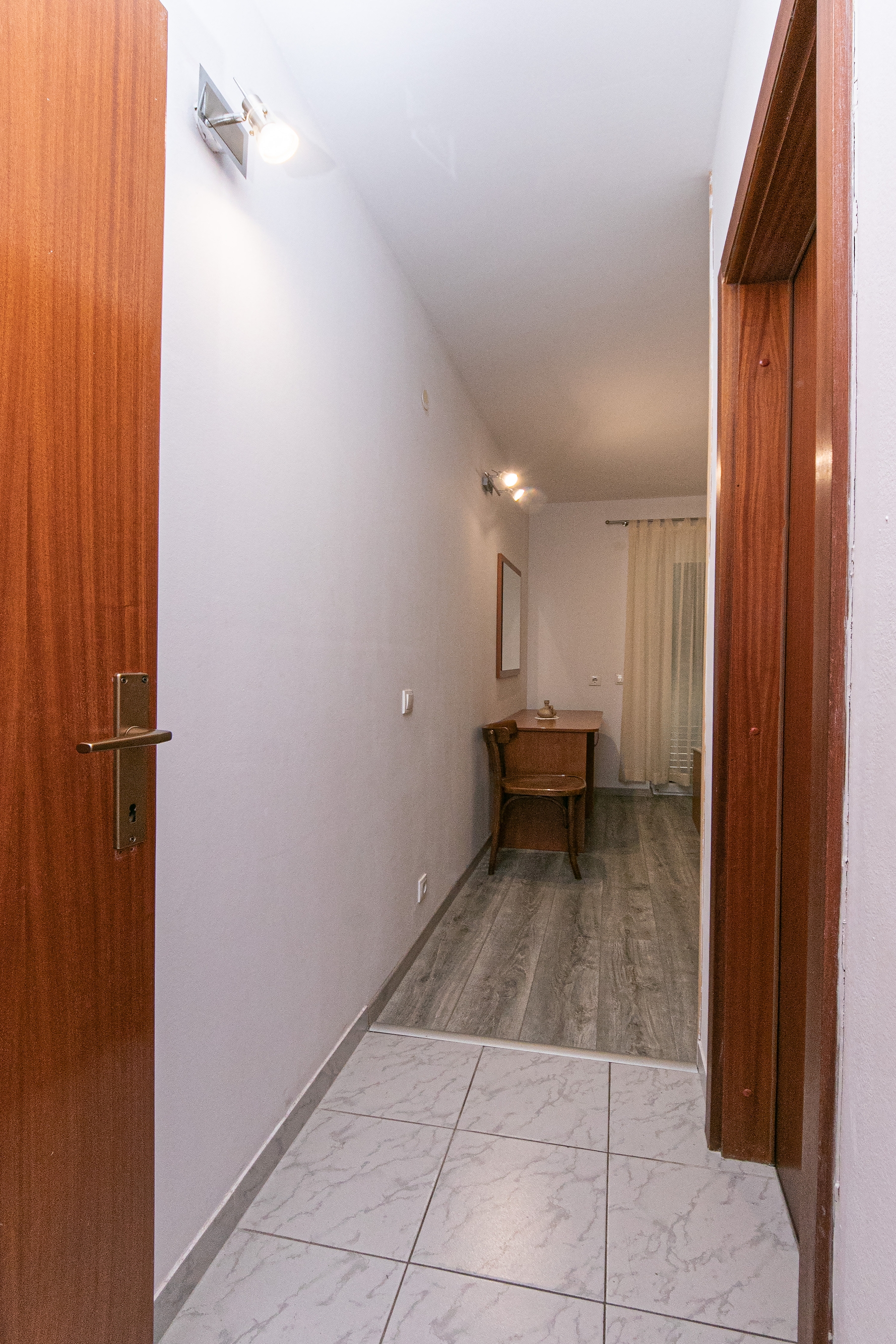 Two bedroom apartment with terrace and sea view Brela, Makarska  A-a
