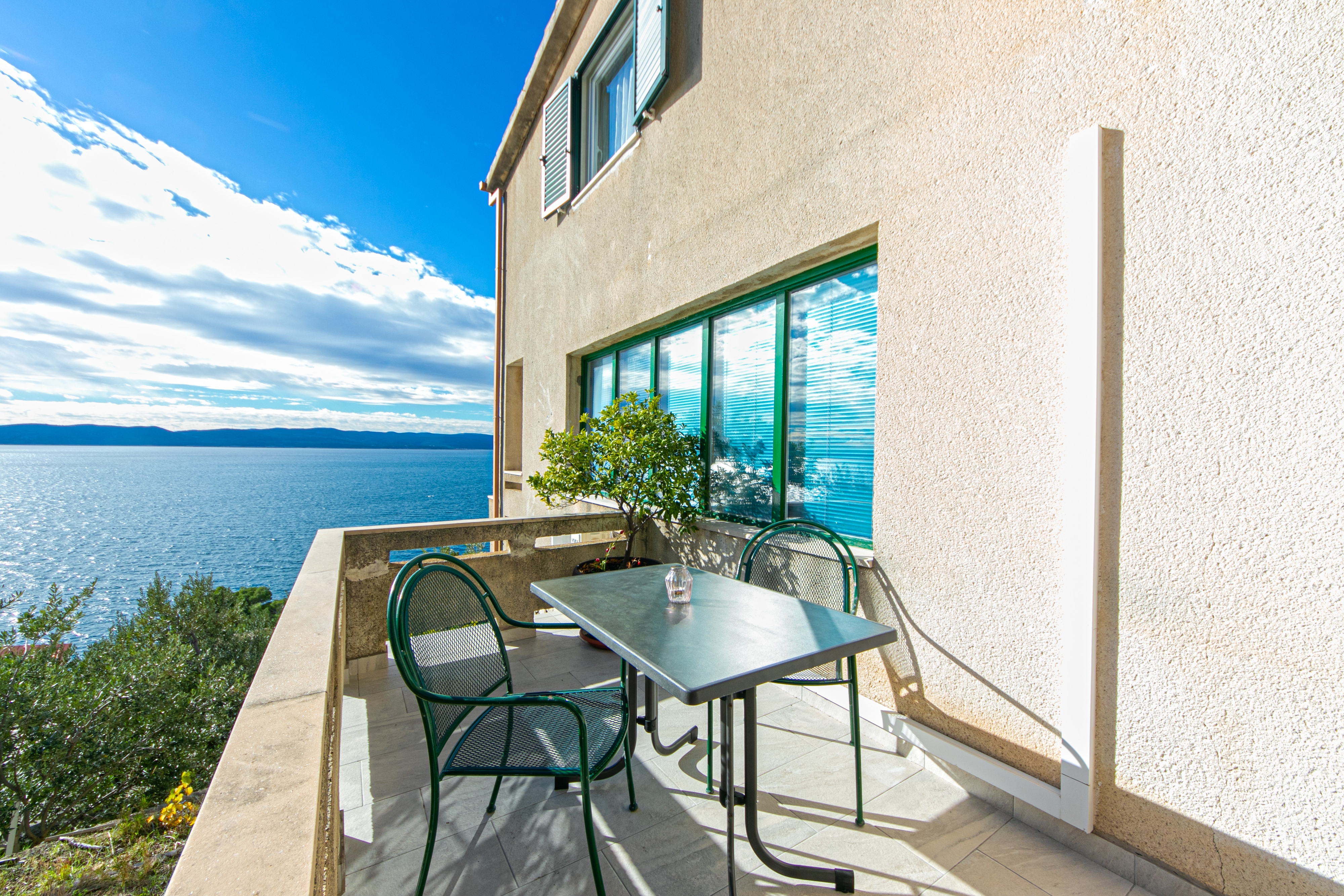 Two bedroom apartment with terrace and sea view Brela, Makarska  A-a