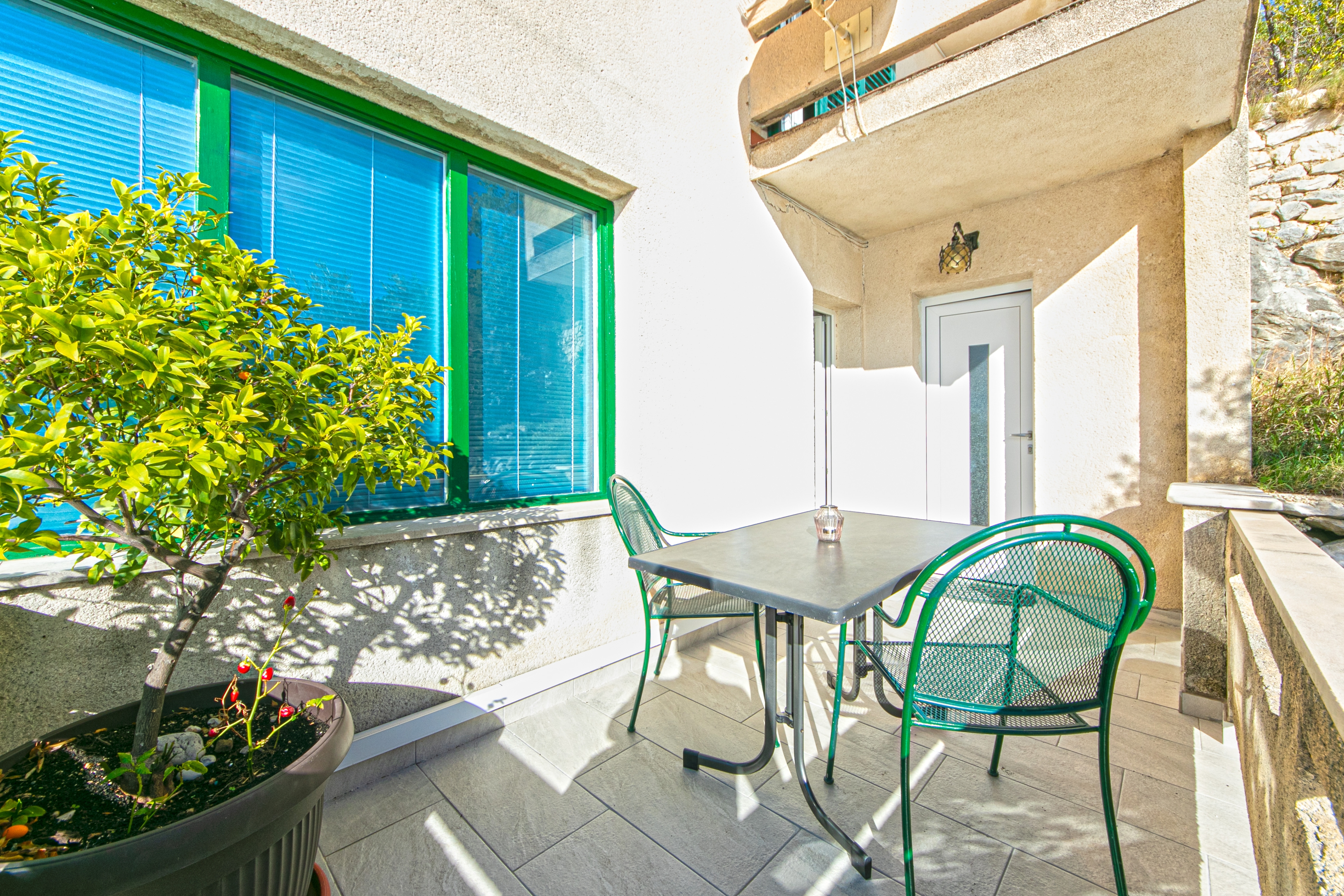 Two bedroom apartment with terrace and sea view Brela, Makarska  A-a