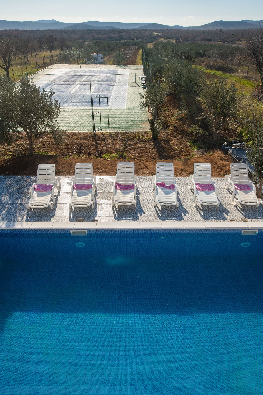 Comfortable and spacious house with terrace and sea view Čista Velika, Vodice  K